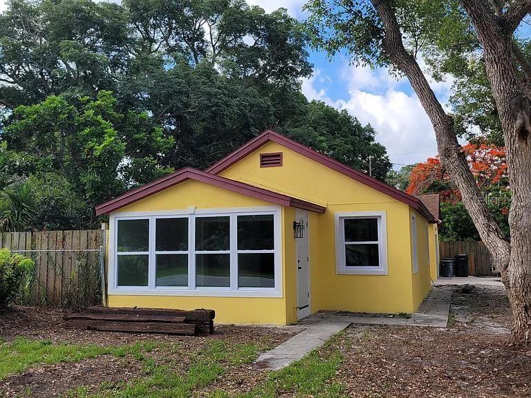 2546 50TH AVE N, St Petersburg FL 33714