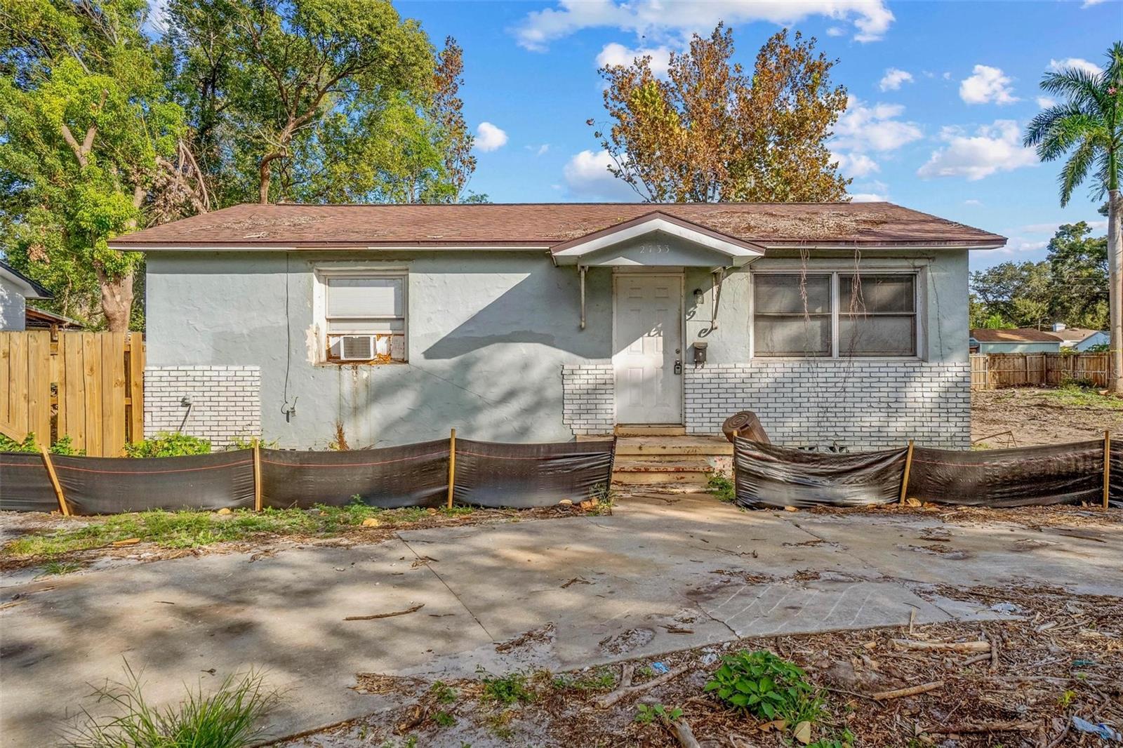 2733 34TH AVE N, St Petersburg FL 33713