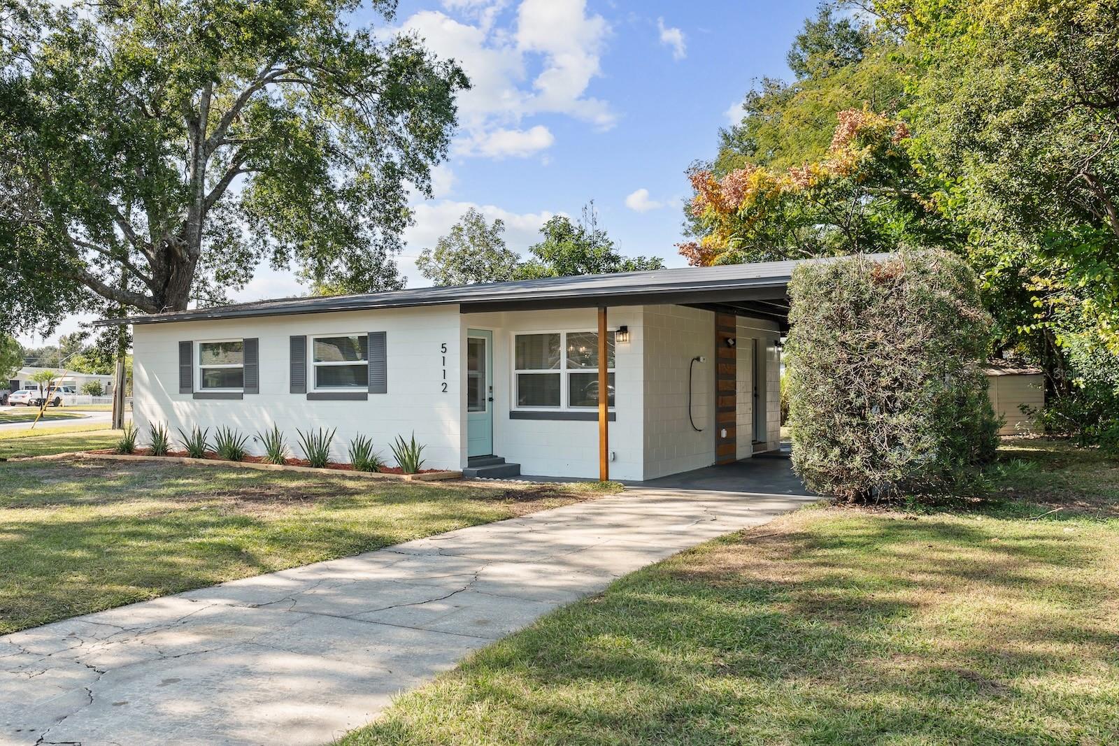 5112 CLIVEDEN DR, Orlando FL 32812