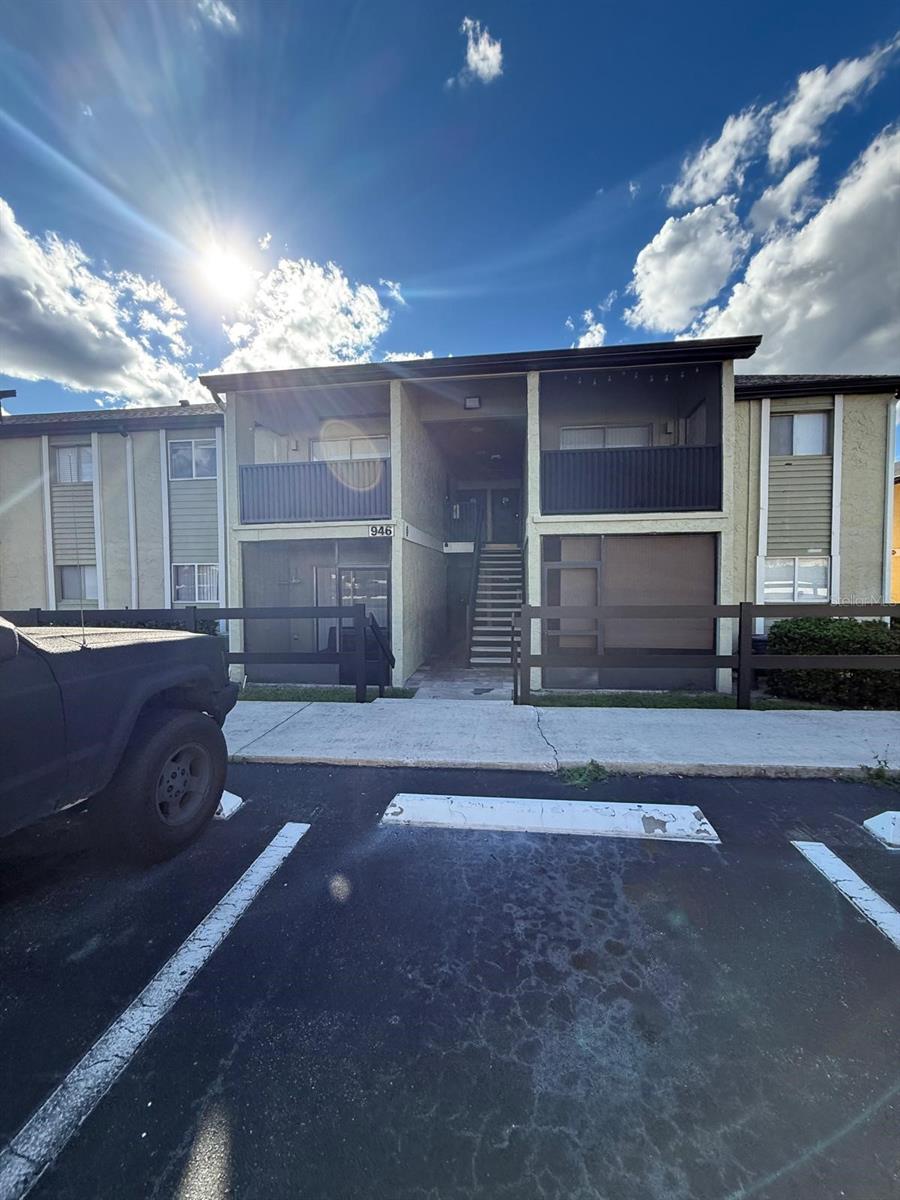 946 LAKE DESTINY RD #C, Altamonte Springs FL 32714