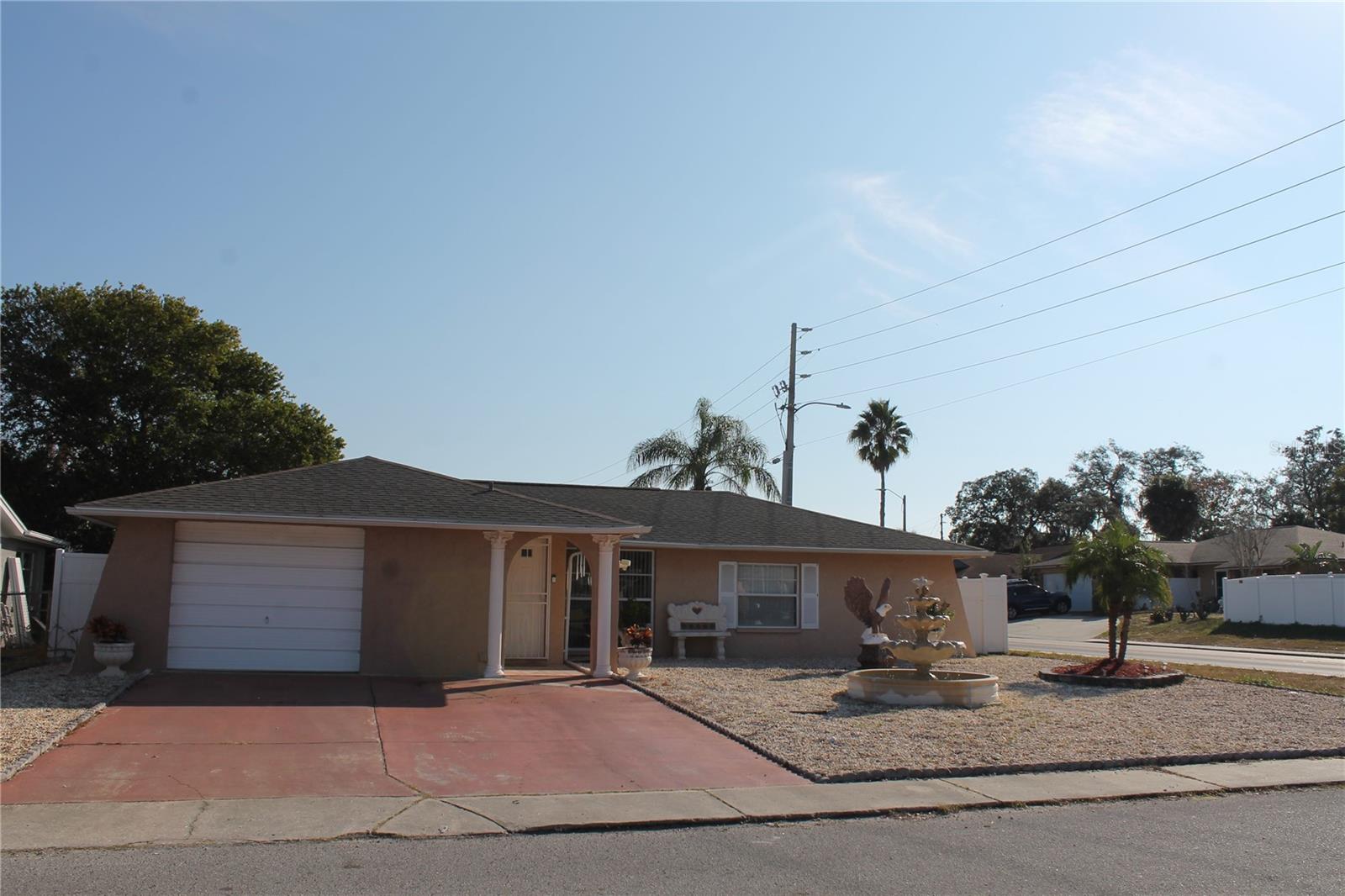 9006 LUNAR LN, Port Richey FL 34668