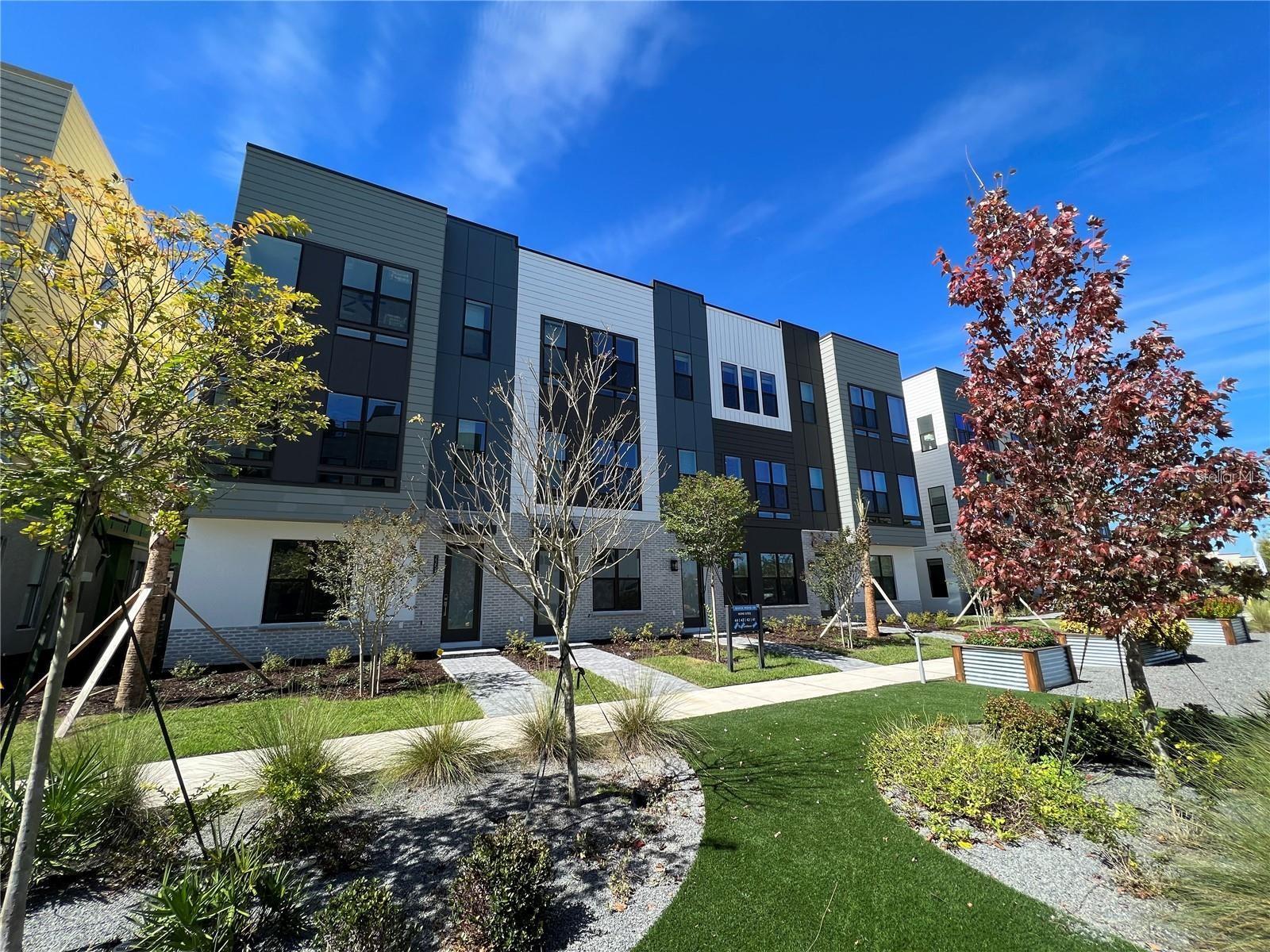 2257 VALENTINE ALY, Orlando FL 32804