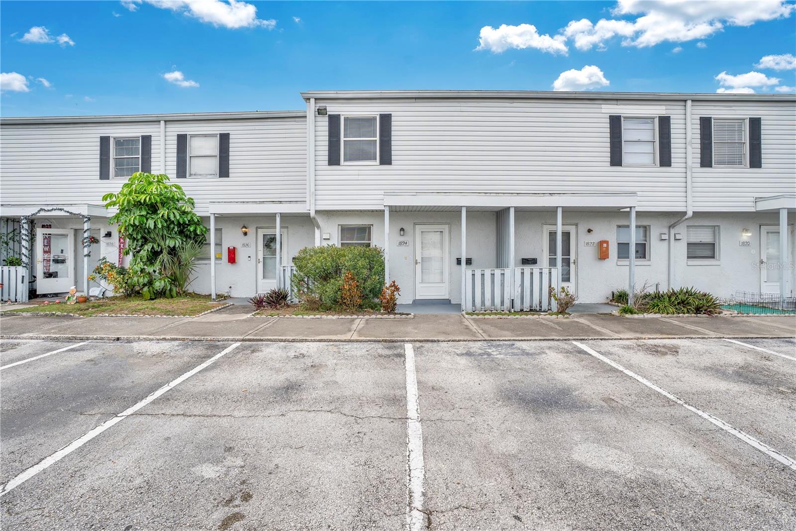 1824 AMBERLY AVE #T8, Orlando FL 32822