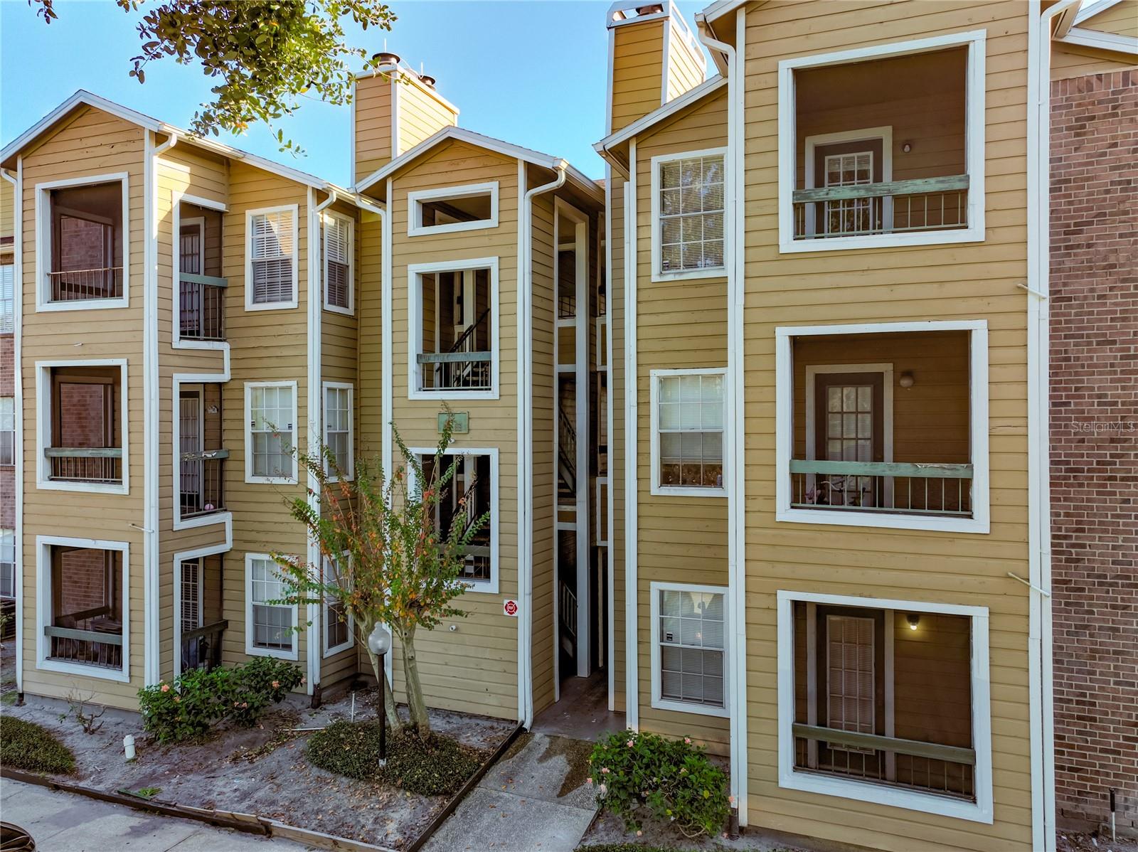 4301 LIZSHIRE LN #107, Orlando FL 32822