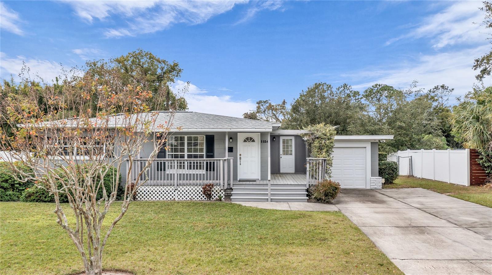 1124 EDGEWATER CT, Orlando FL 32804