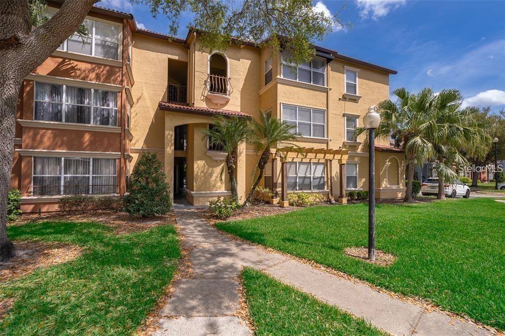 5128 CONROY RD #13, Orlando FL 32811