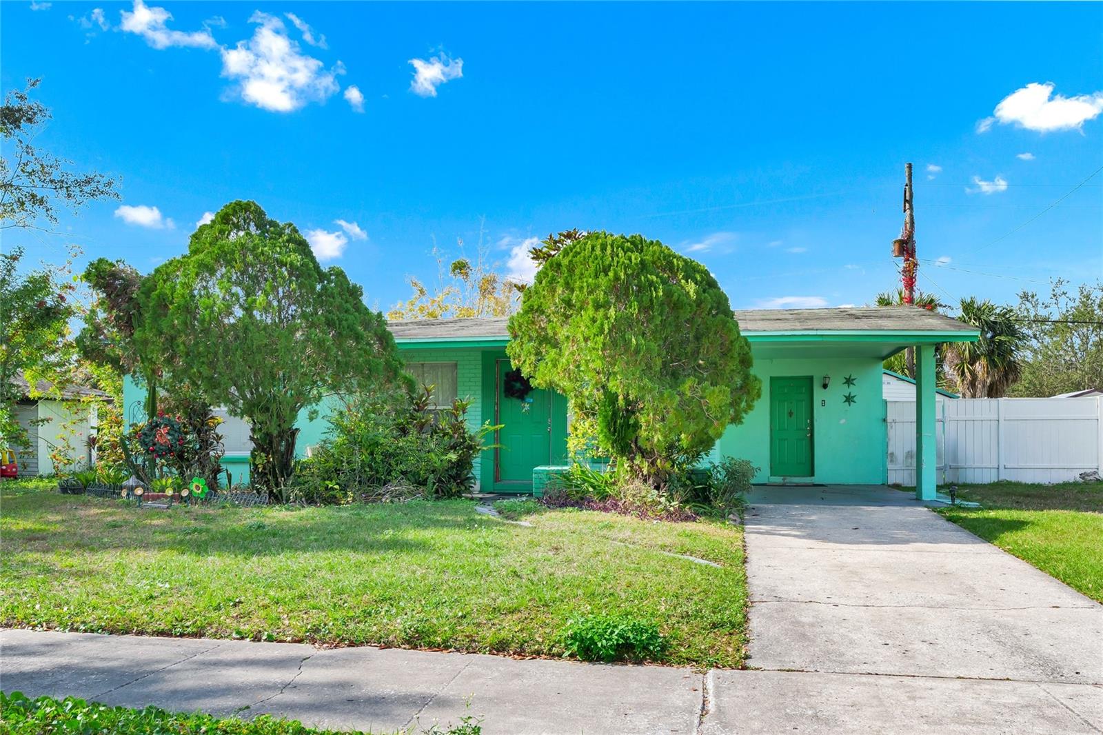 2112 AARON AVE, Orlando FL 32811