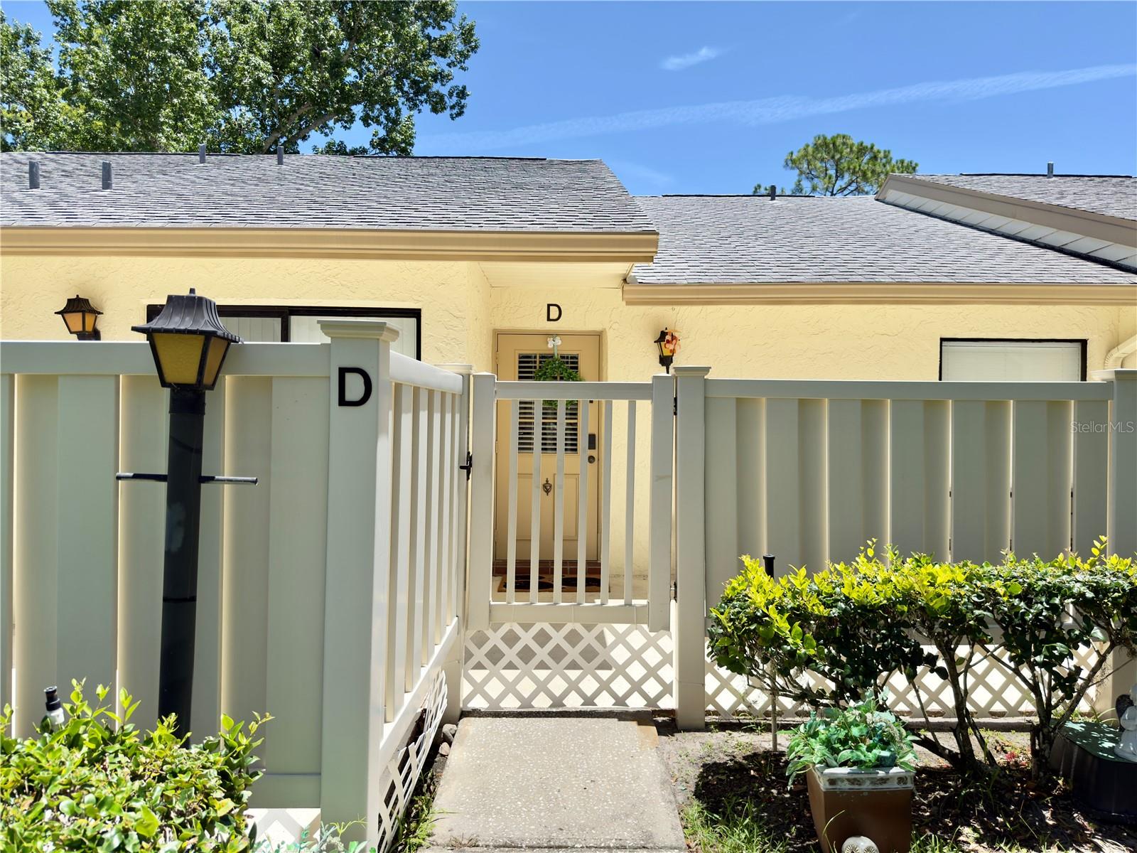 1333 SHADY PINE WAY #D, Tarpon Springs FL 34688