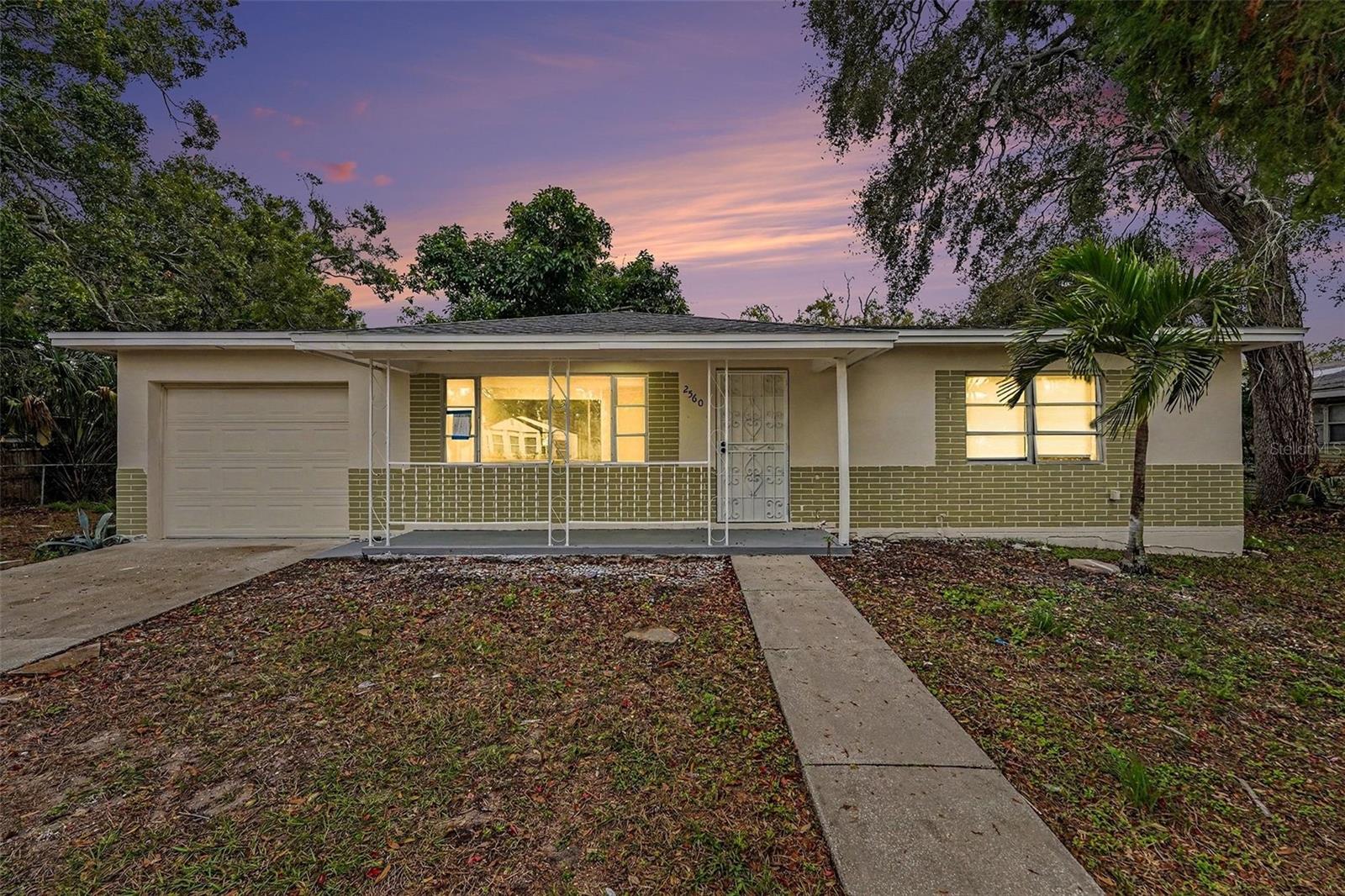 2560 QUEENSBORO AVE S, St Petersburg FL 33712