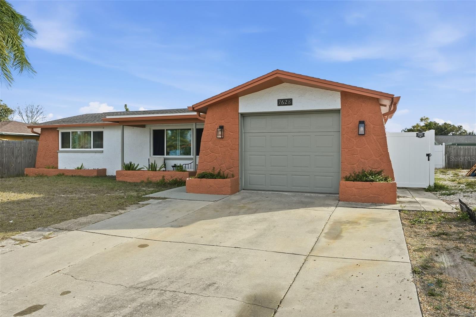 7628 DALE DR, Port Richey FL 34668
