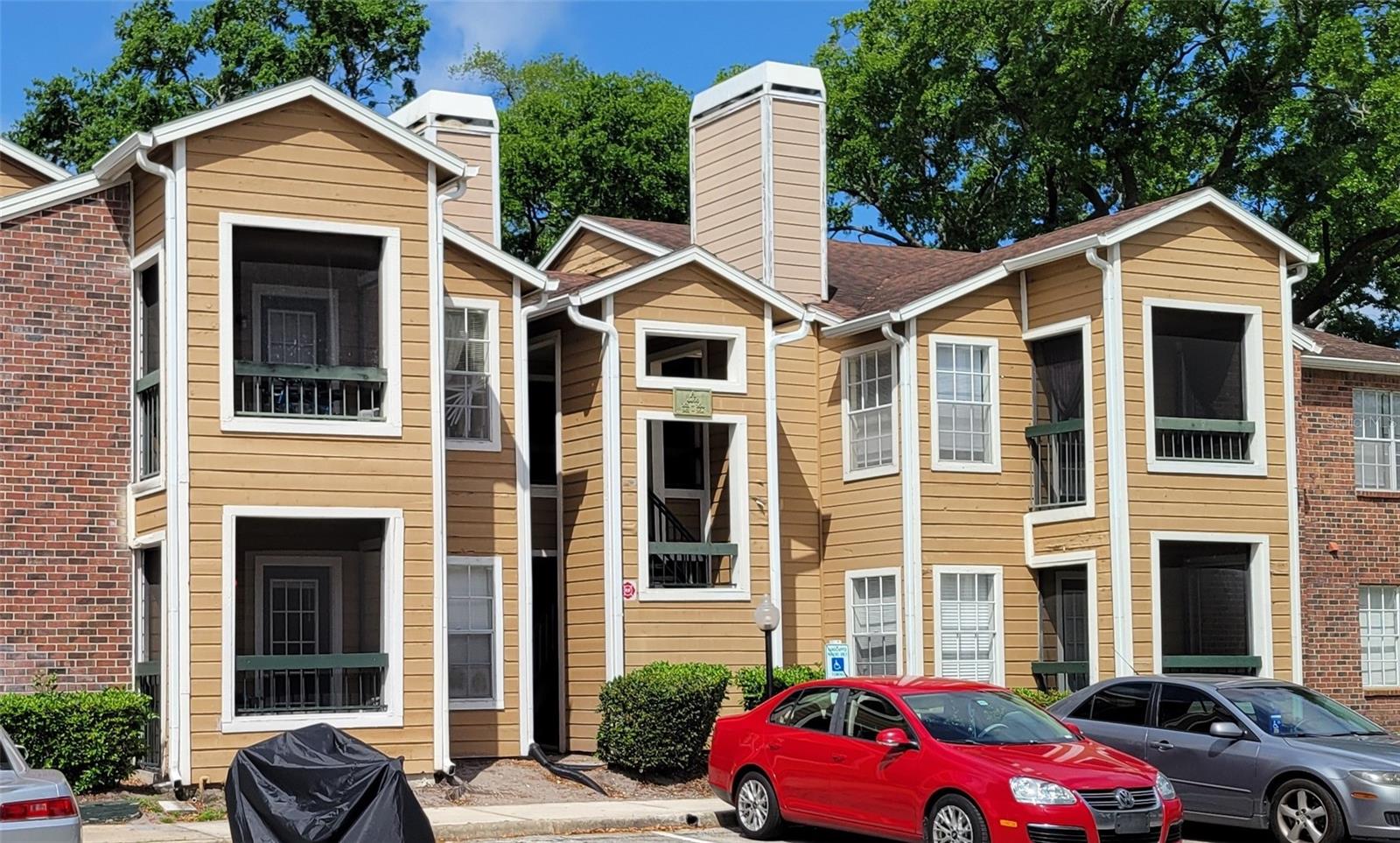 4400 THORNBRIAR LN #201, Orlando FL 32822