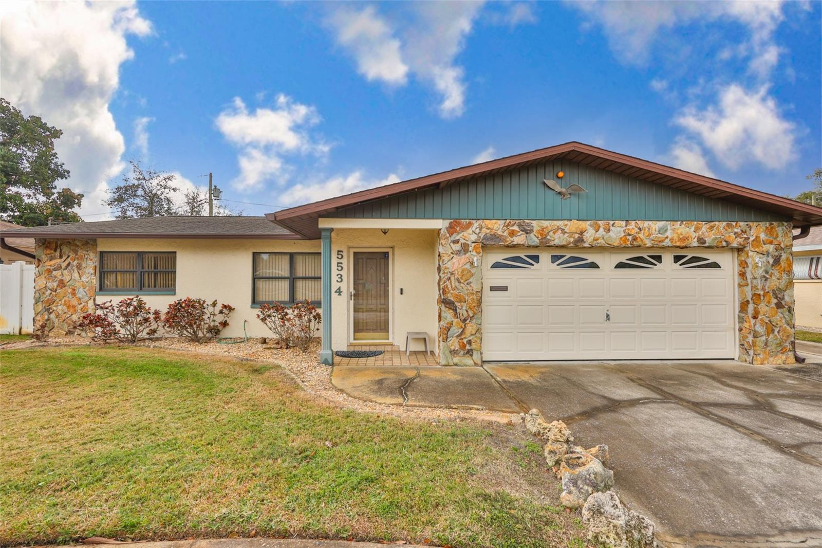 5534 22ND AVE N, St Petersburg FL 33710