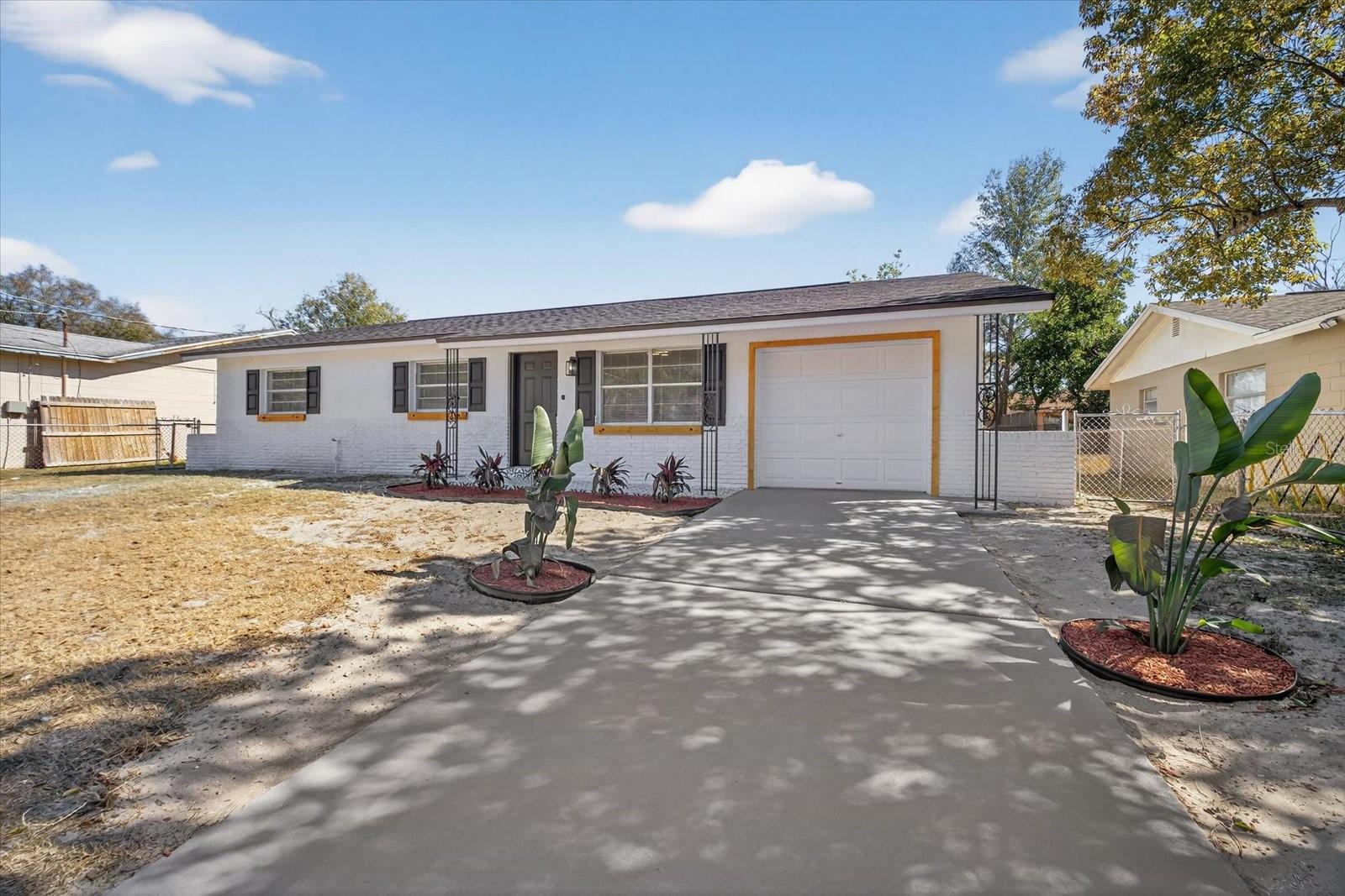 8309 TUPELO DR, Tampa FL 33637