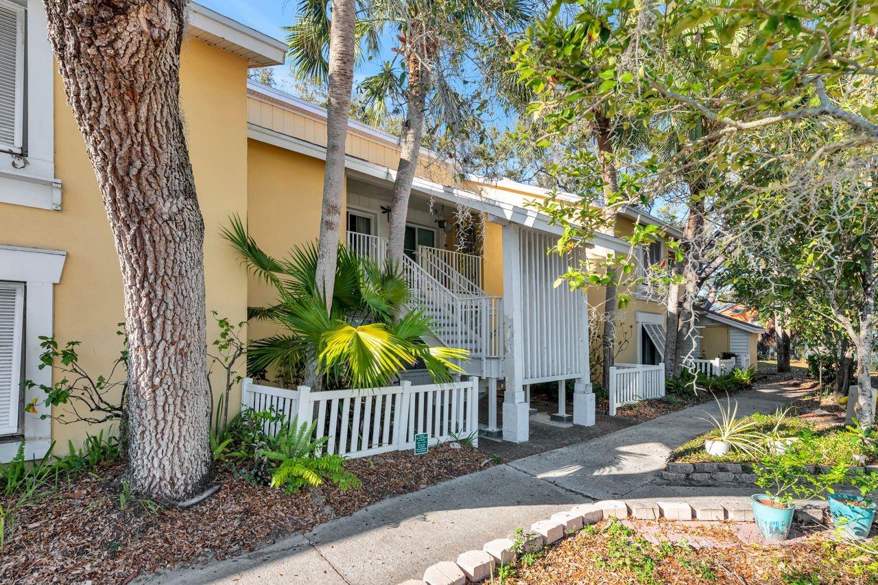 3765 41ST ST S #K, St Petersburg FL 33711