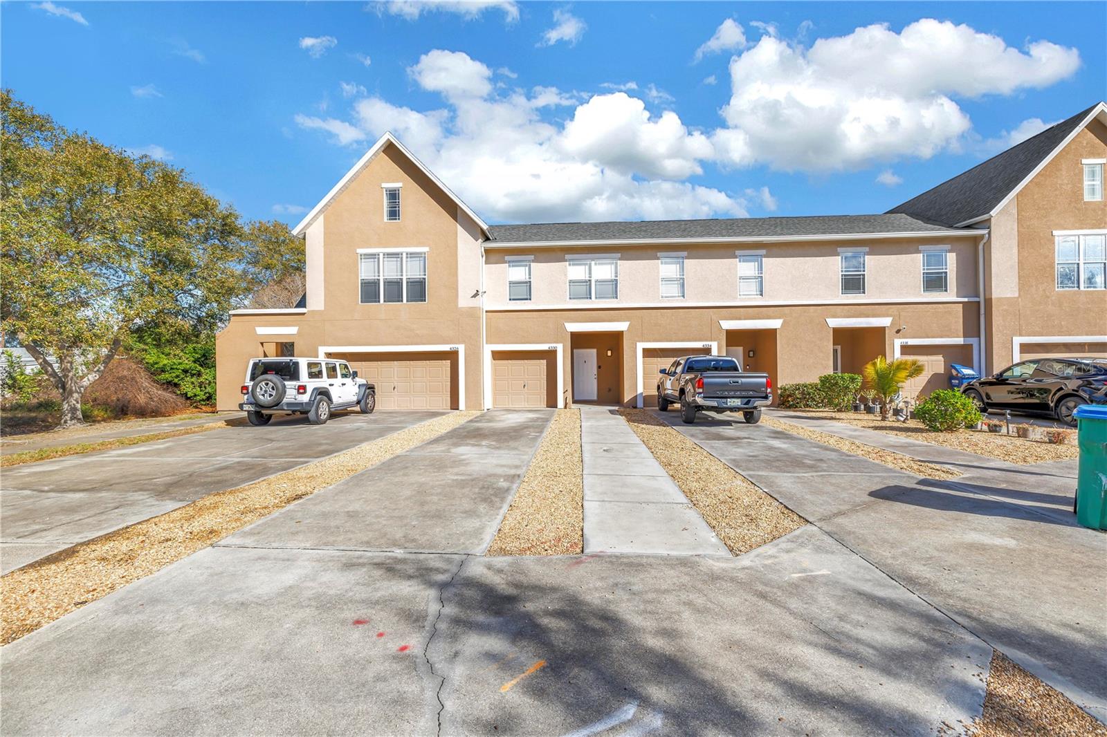 4330 TYLER CIR N, St Petersburg FL 33709