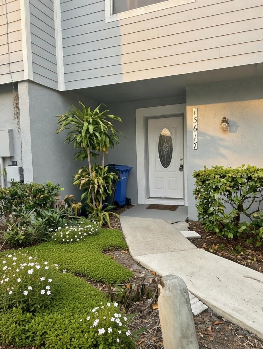 15617 MORNING DR, Lutz FL 33559