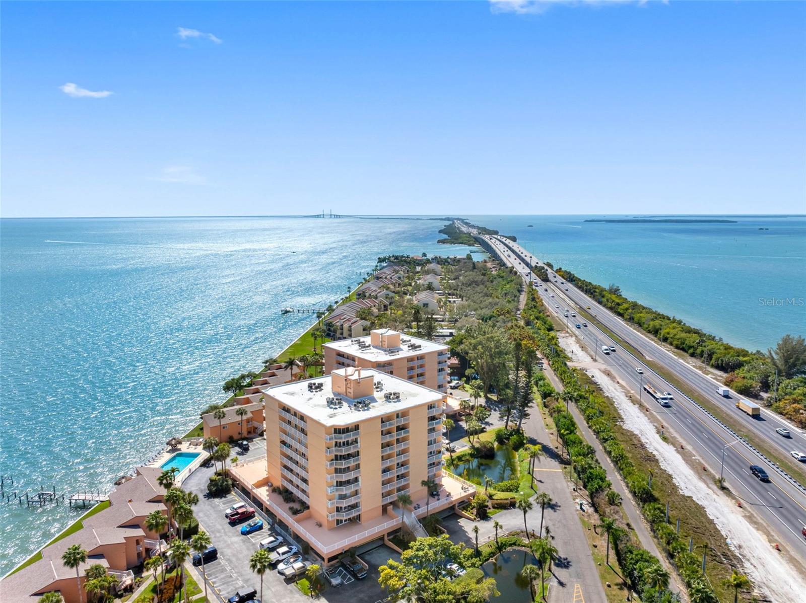 7430 SUNSHINE SKYWAY LN S #406, St Petersburg FL 33711