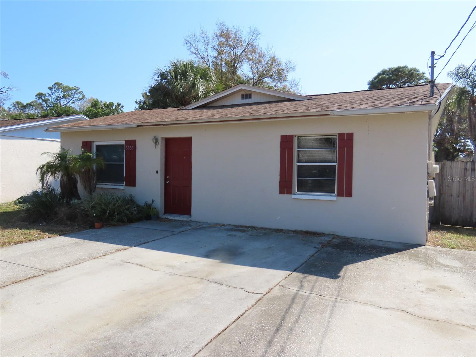 6666 56TH AVE N, St Petersburg FL 33709