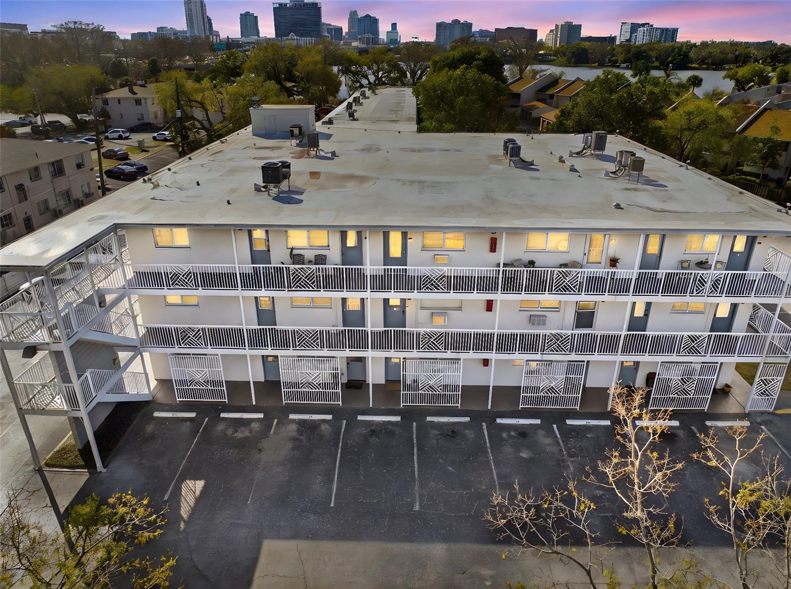 320 LAKEVIEW ST #123, Orlando FL 32804