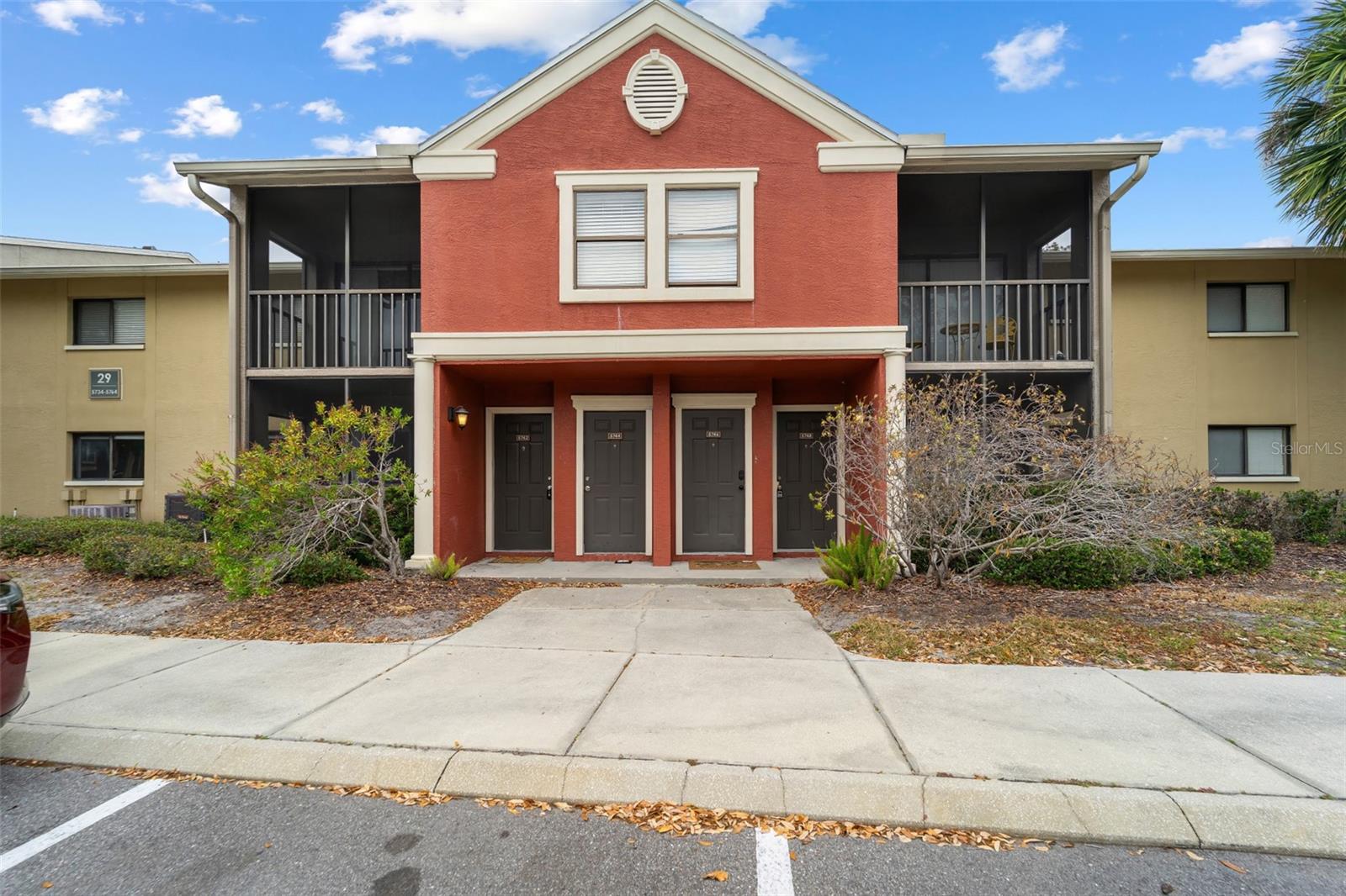 5742 BAYWATER DR, Tampa FL 33615