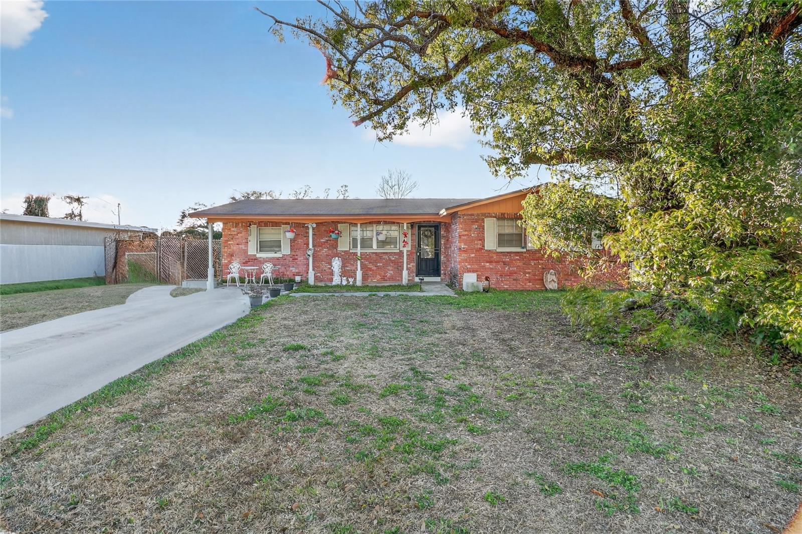 505 CLEARFIELD RD, Brandon FL 33511