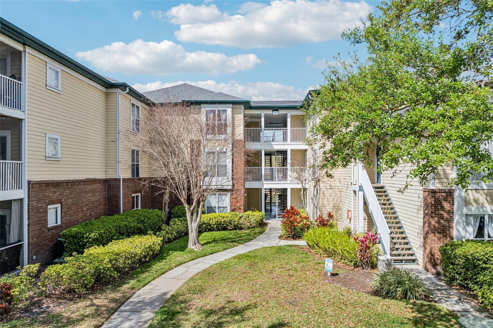 4211 CHATHAM OAK CT #123, Tampa FL 33624