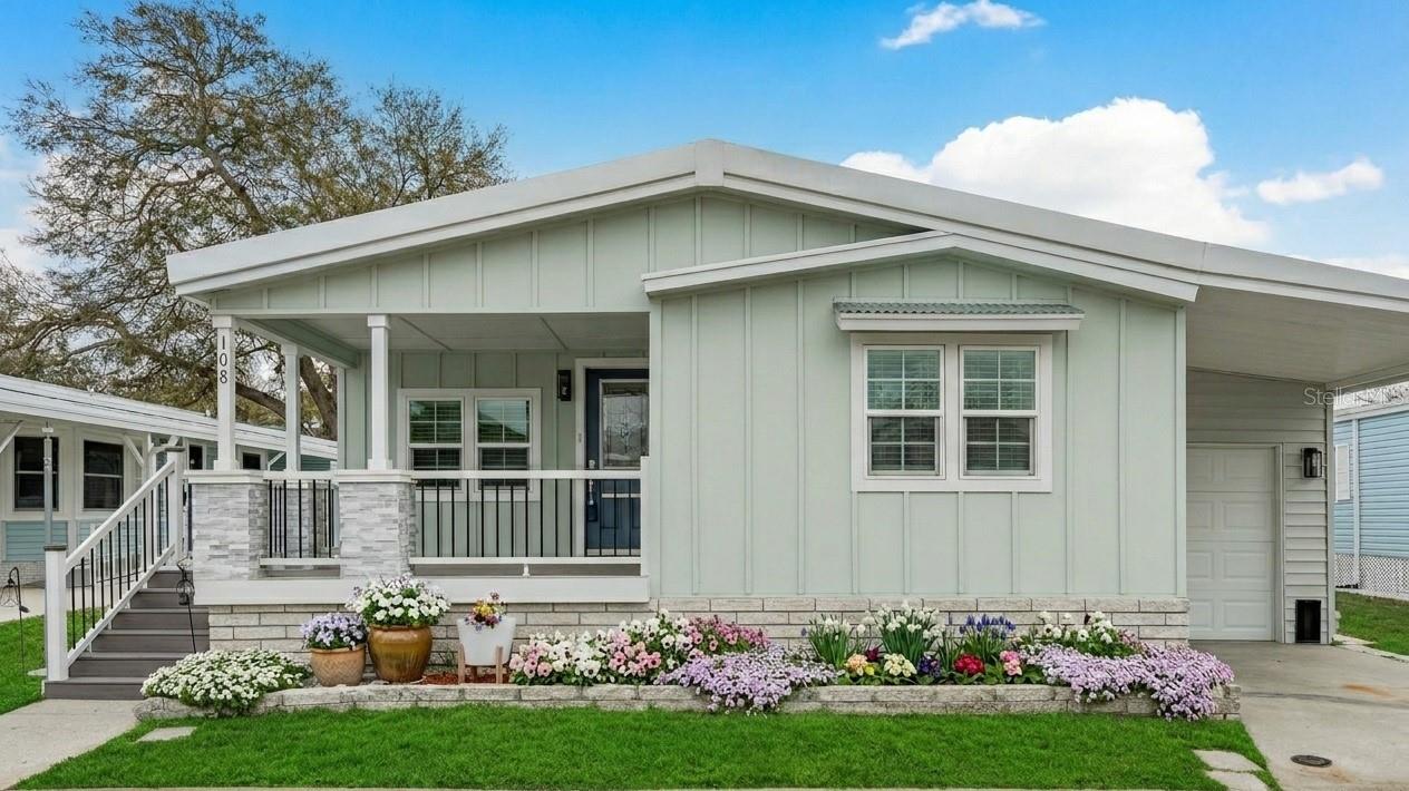 108 DOLPHIN DR E, Oldsmar FL 34677