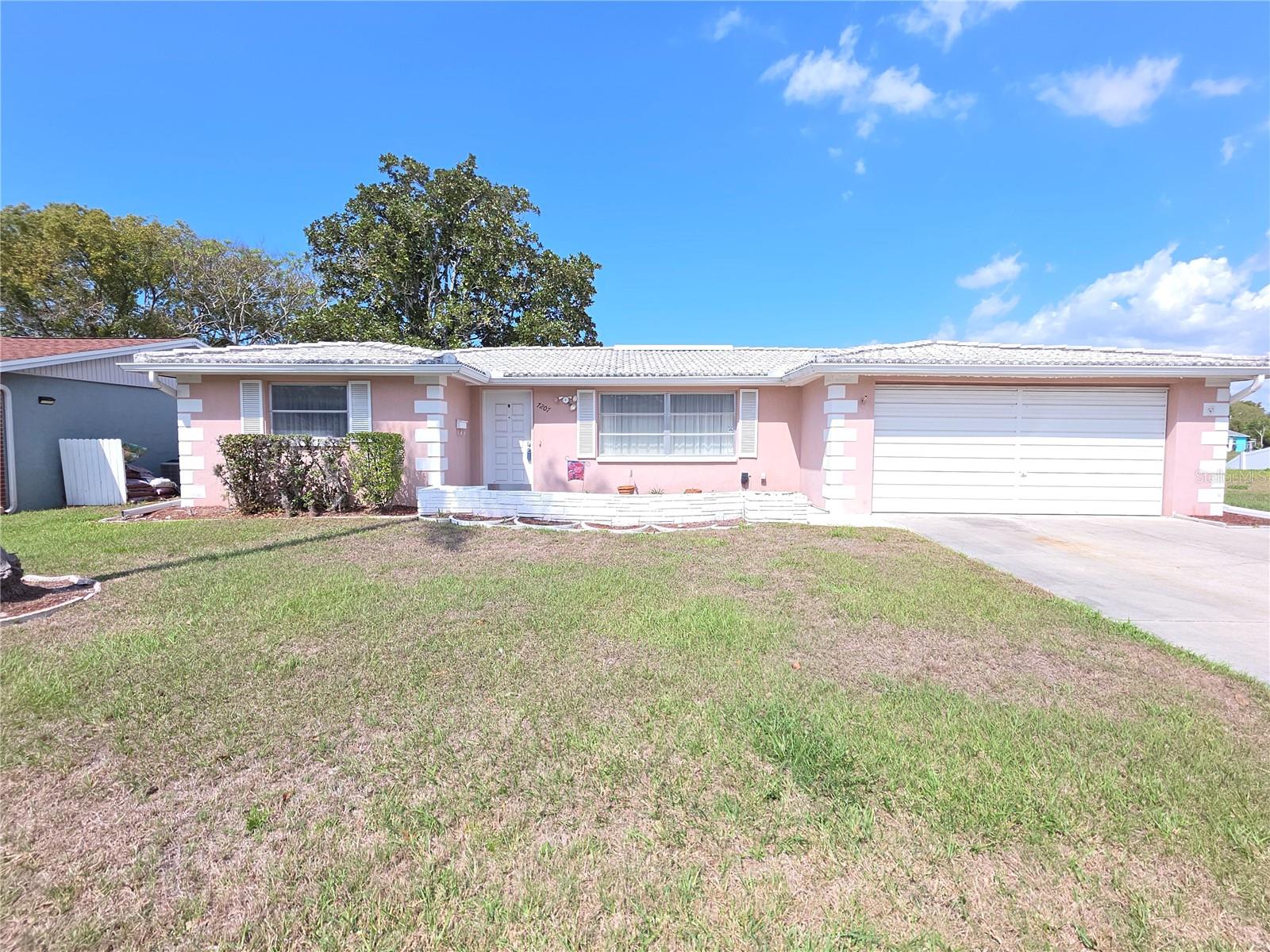 7207 ASHWOOD DR, Port Richey FL 34668