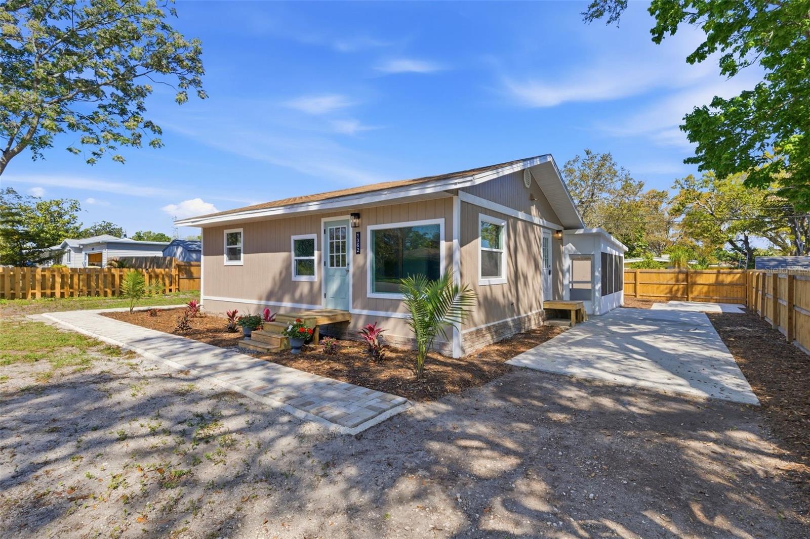 1362 MILTON ST, Clearwater FL 33756