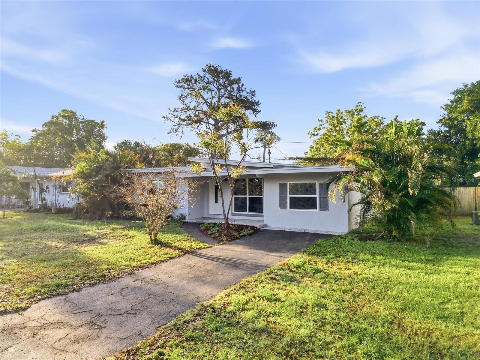 1949 PINEHURST DR, Clearwater FL 33763