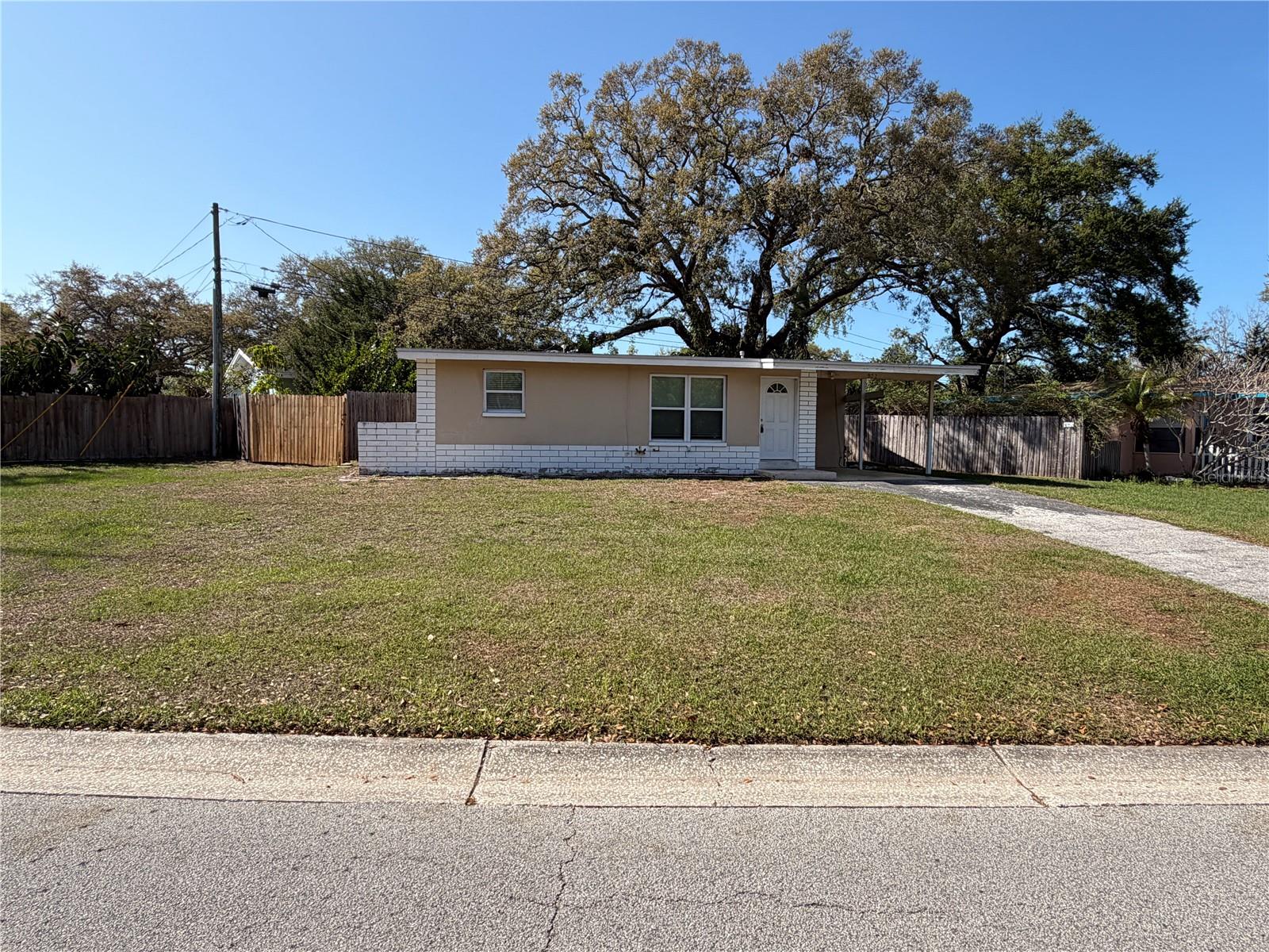 972 CEDARWOOD AVE, Dunedin FL 34698