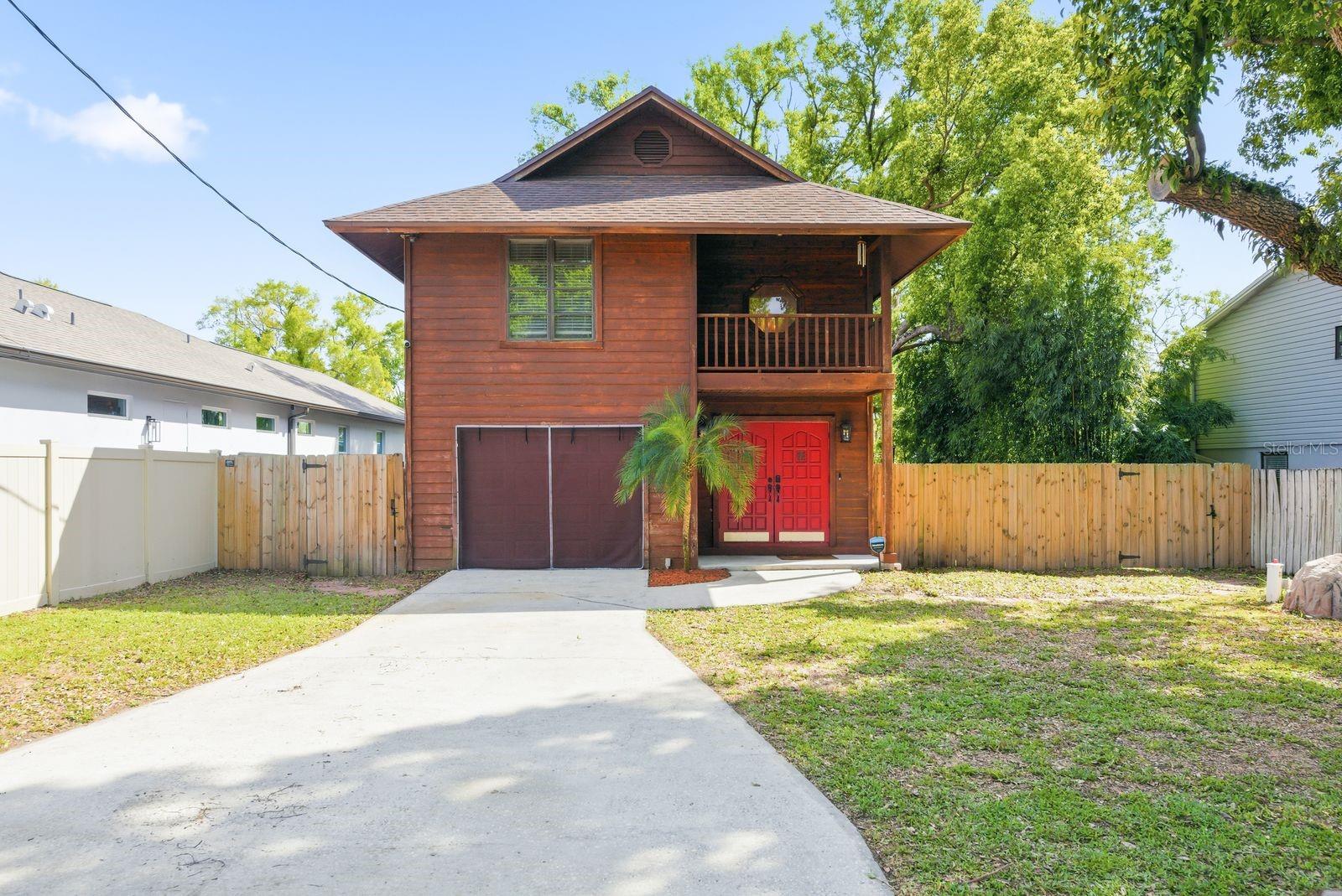 2204 HOWARD LN, Tampa FL 33612