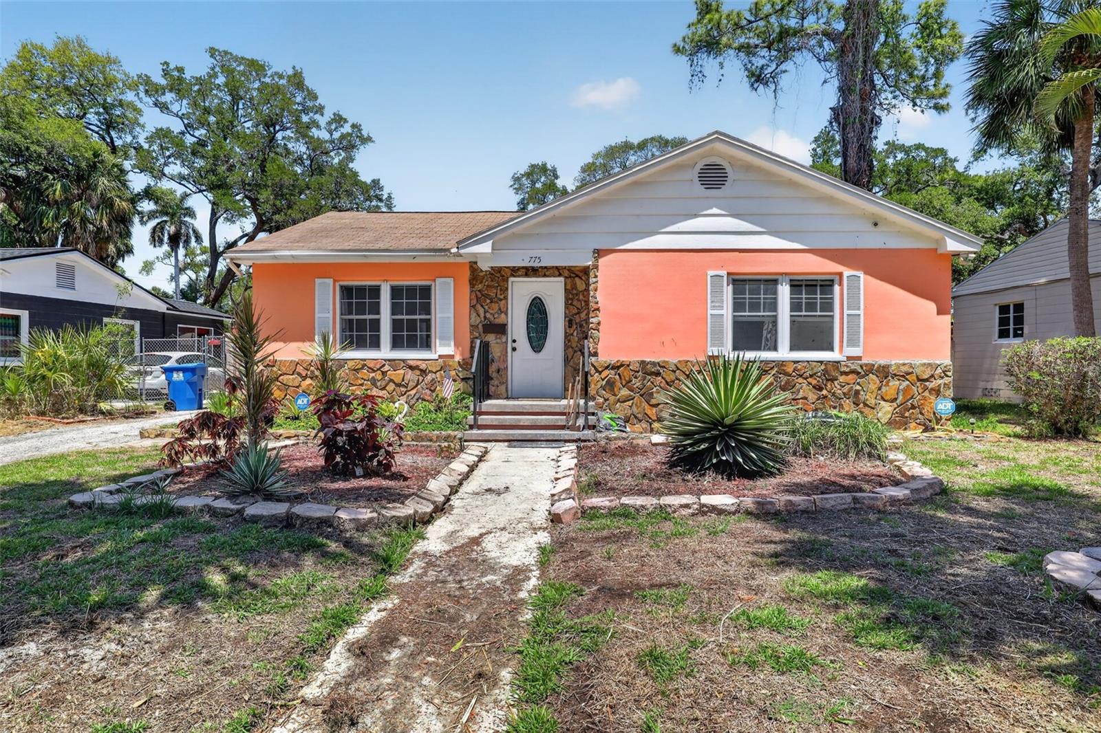 775 28TH AVE S, St Petersburg FL 33705