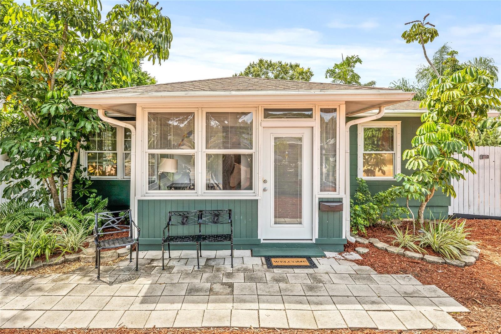 7328 9TH AVE N, St Petersburg FL 33710