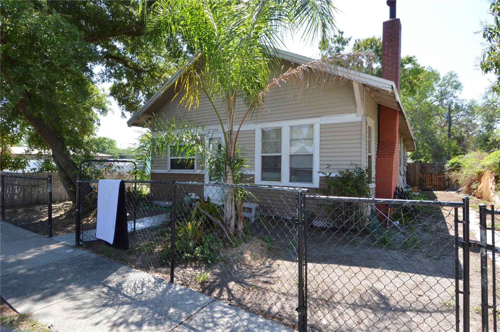 1244 20TH AVE S, St Petersburg FL 33705
