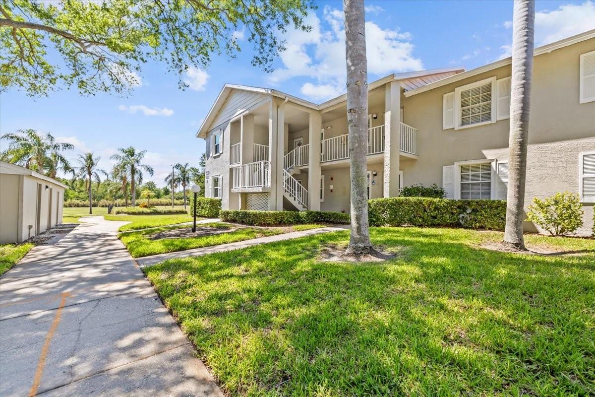 1390 OAK HILL DR #202, Dunedin FL 34698
