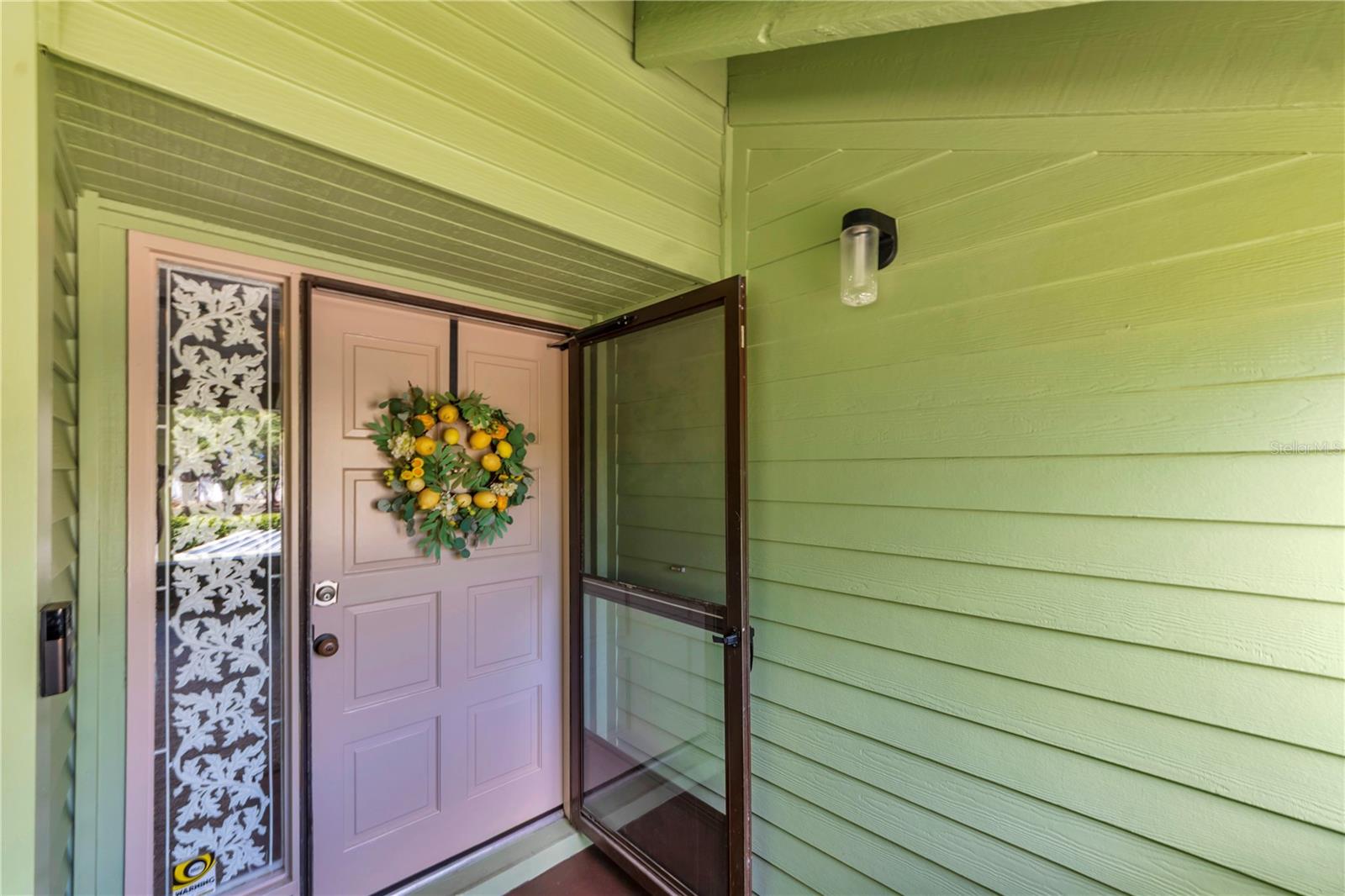 4114 PINELAKE LN #202, Tampa FL 33618