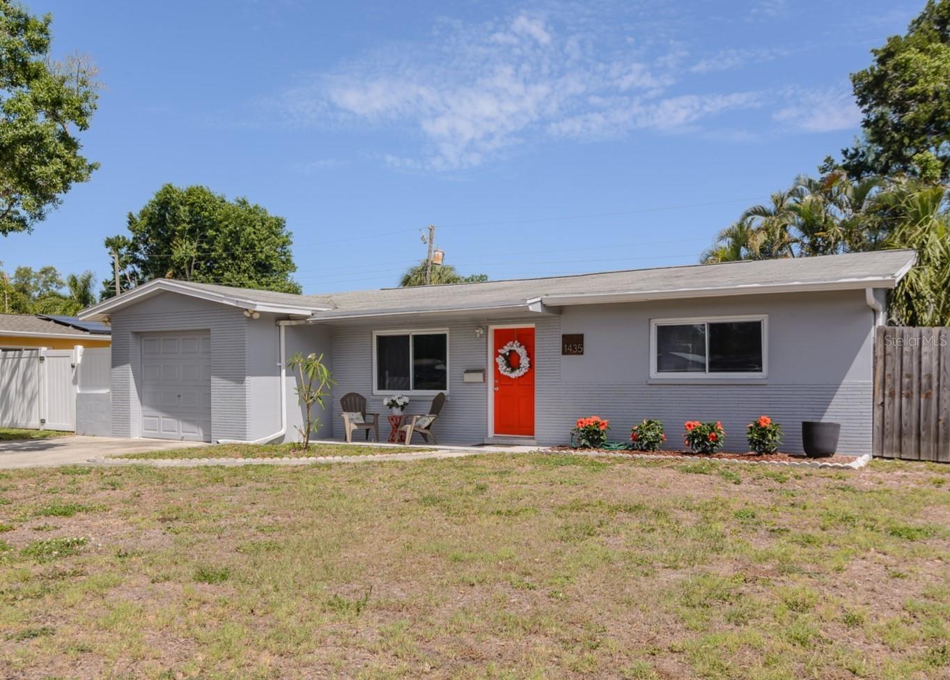 1435 77TH AVE N, St Petersburg FL 33702