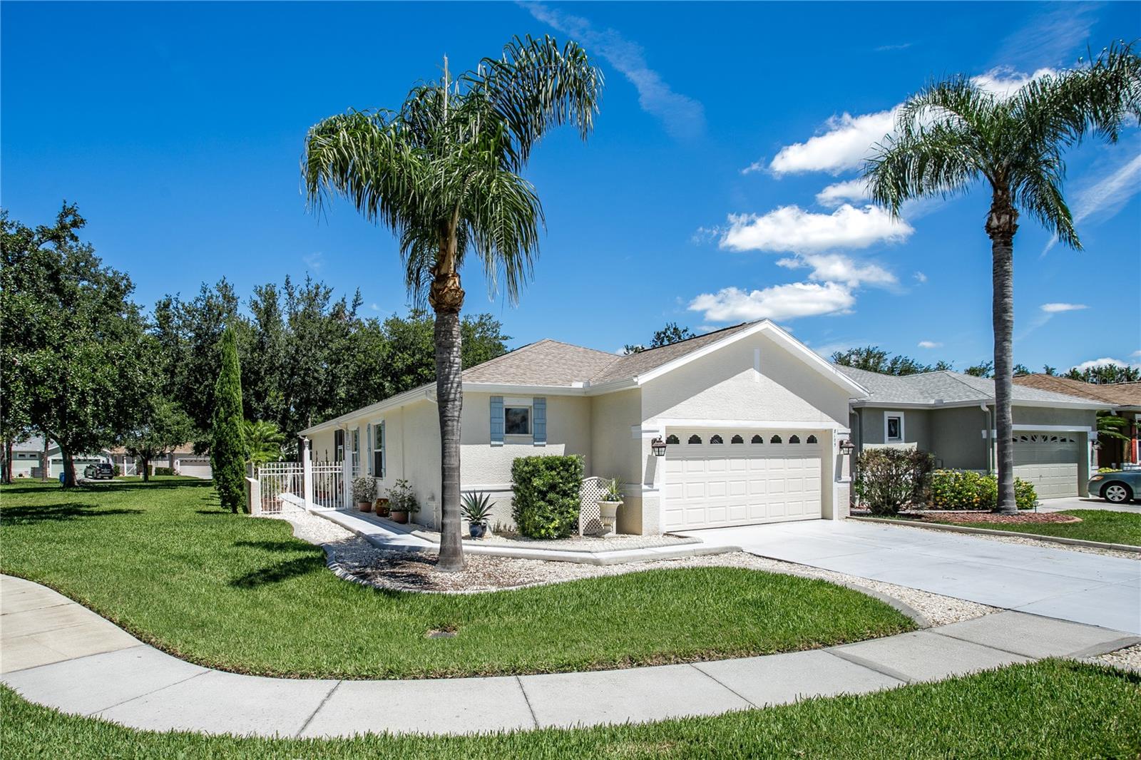 8105 AMBERSWEET PL, Land O Lakes FL 34637