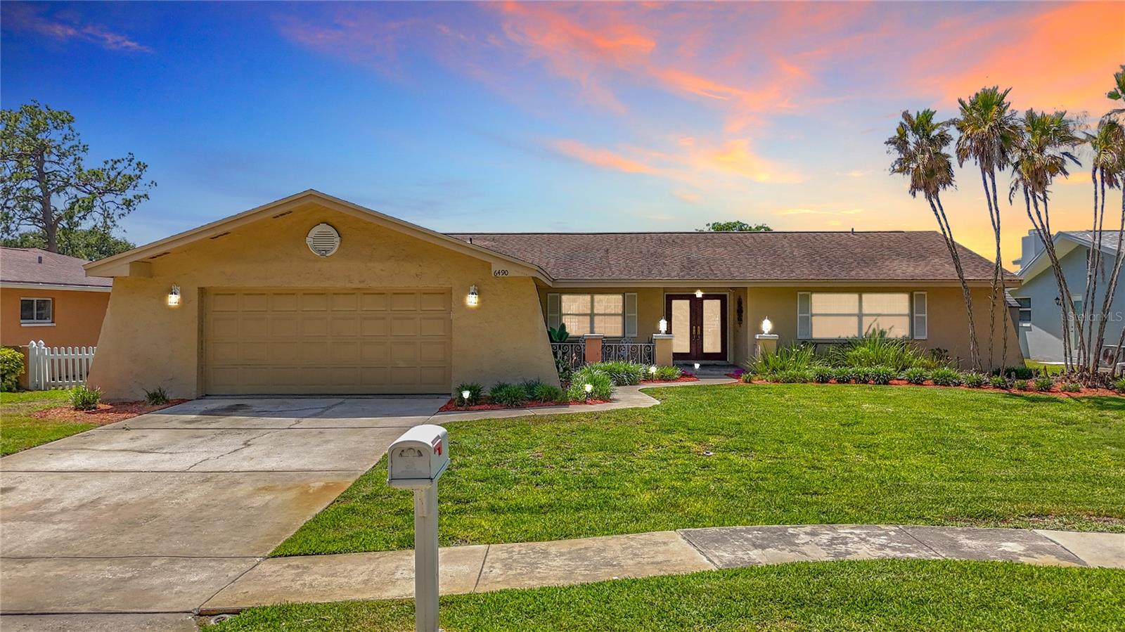 6490 BURNING TREE DR, Seminole FL 33777