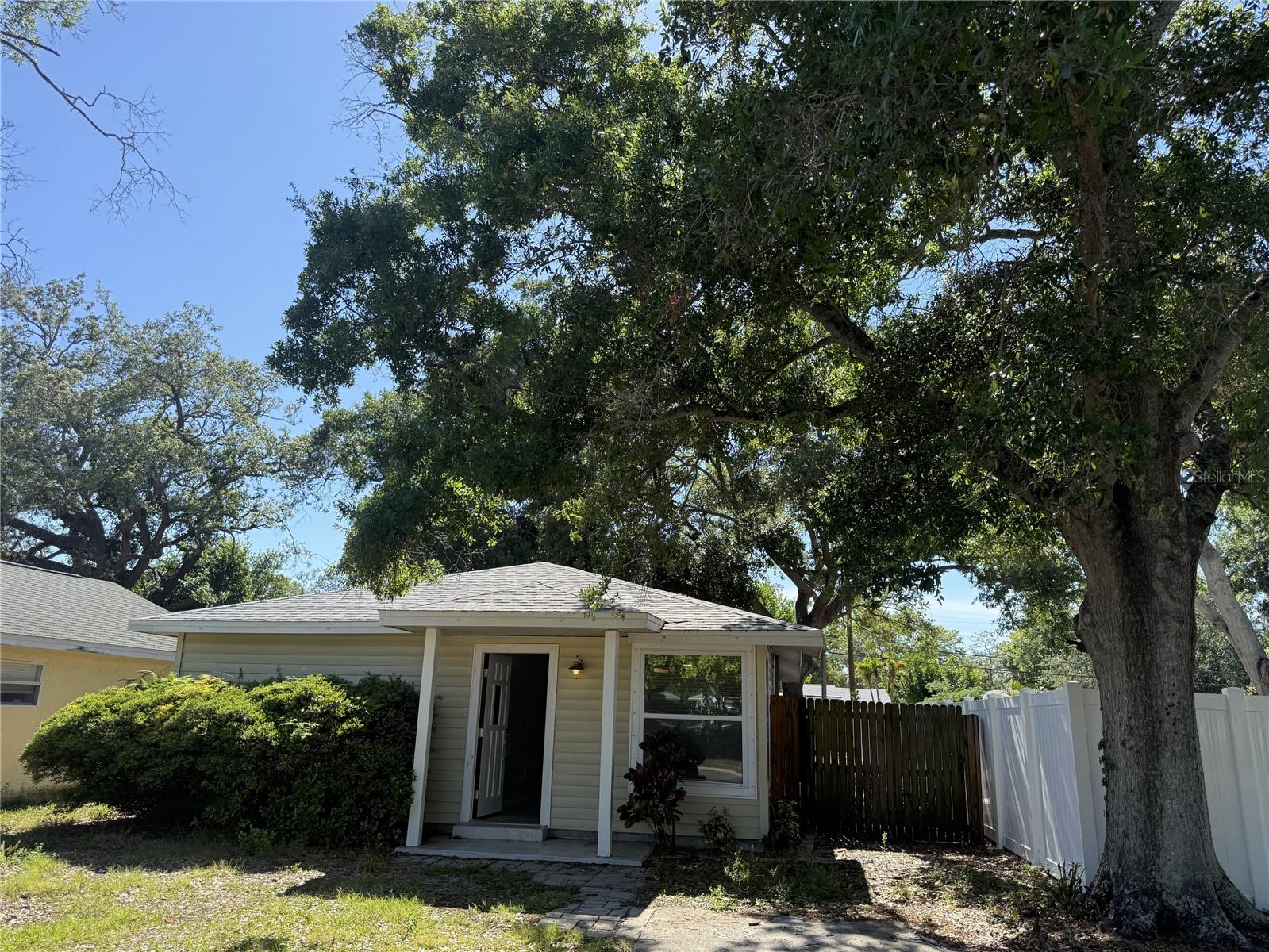 1348 FRIEND AVE, Clearwater FL 33756
