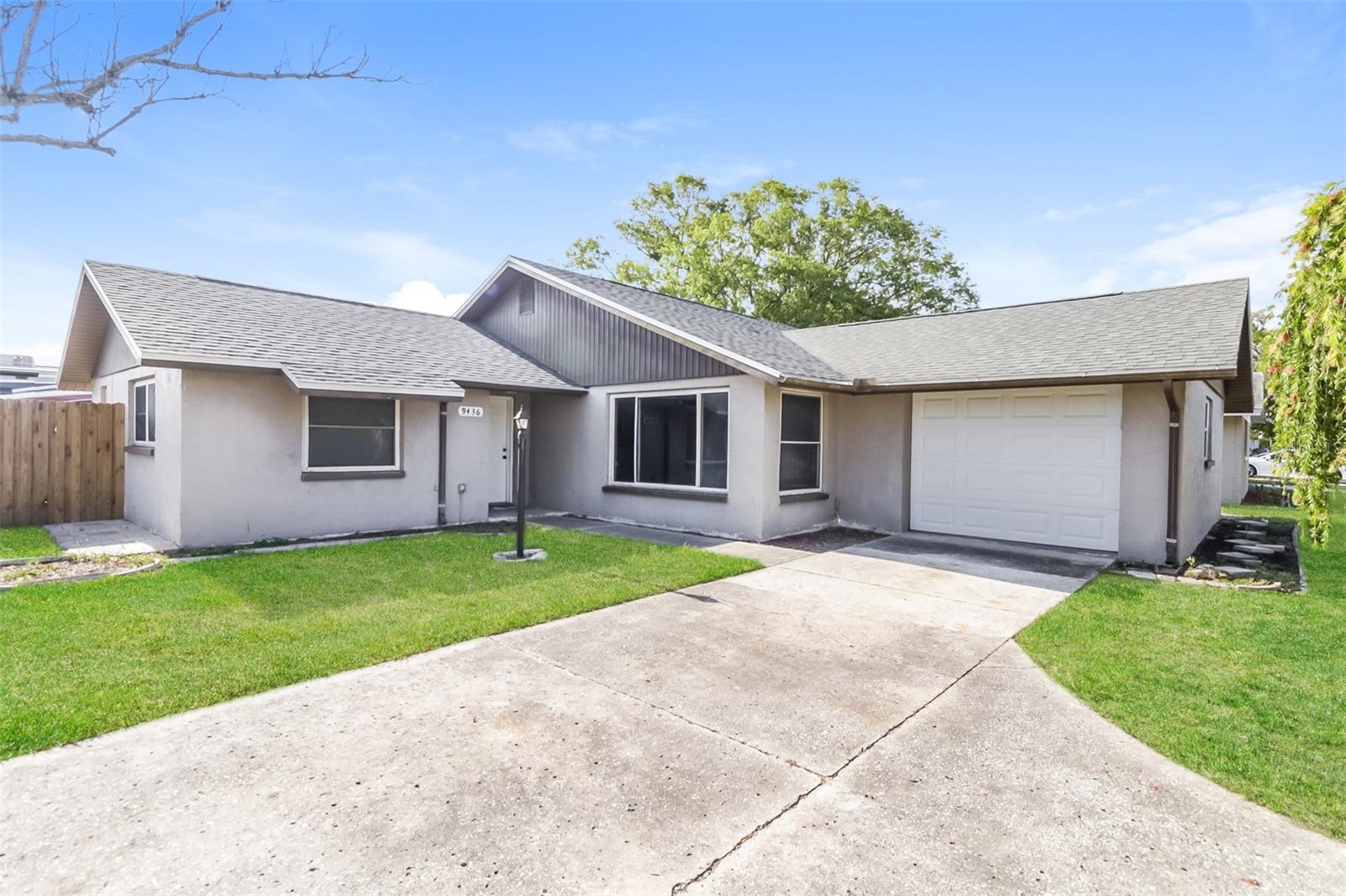 9436 WEEPING WILLOW LN, Port Richey FL 34668