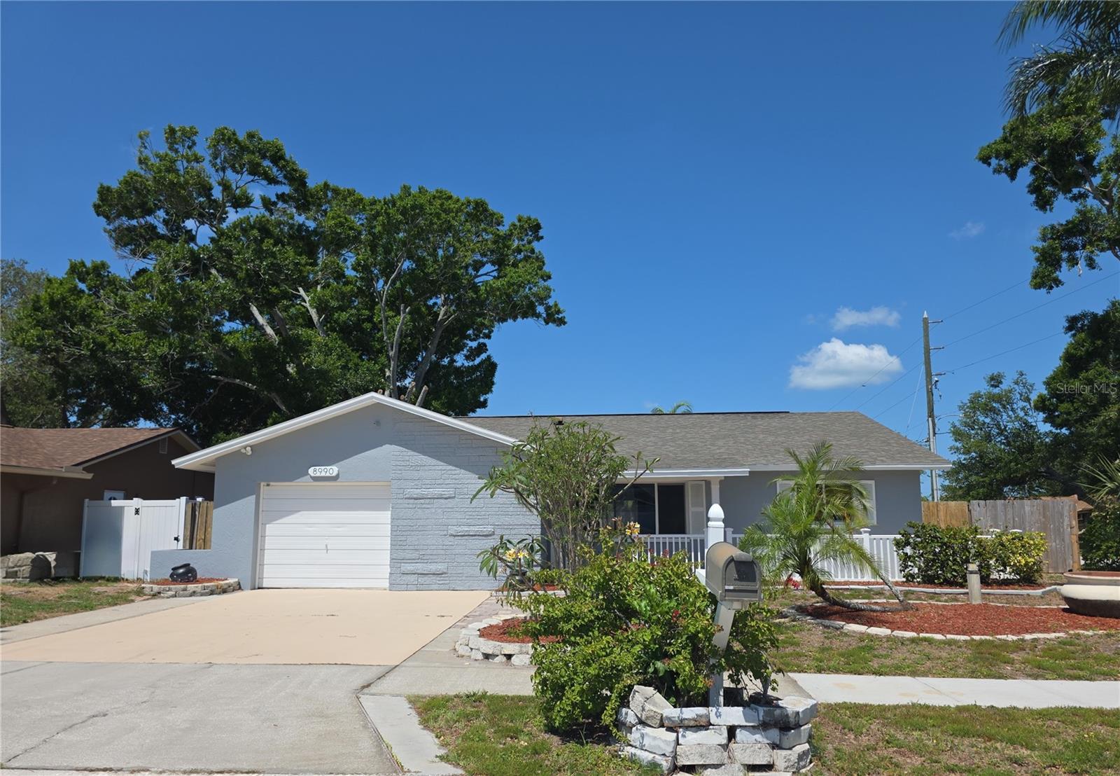 8990 123RD WAY, Seminole FL 33772