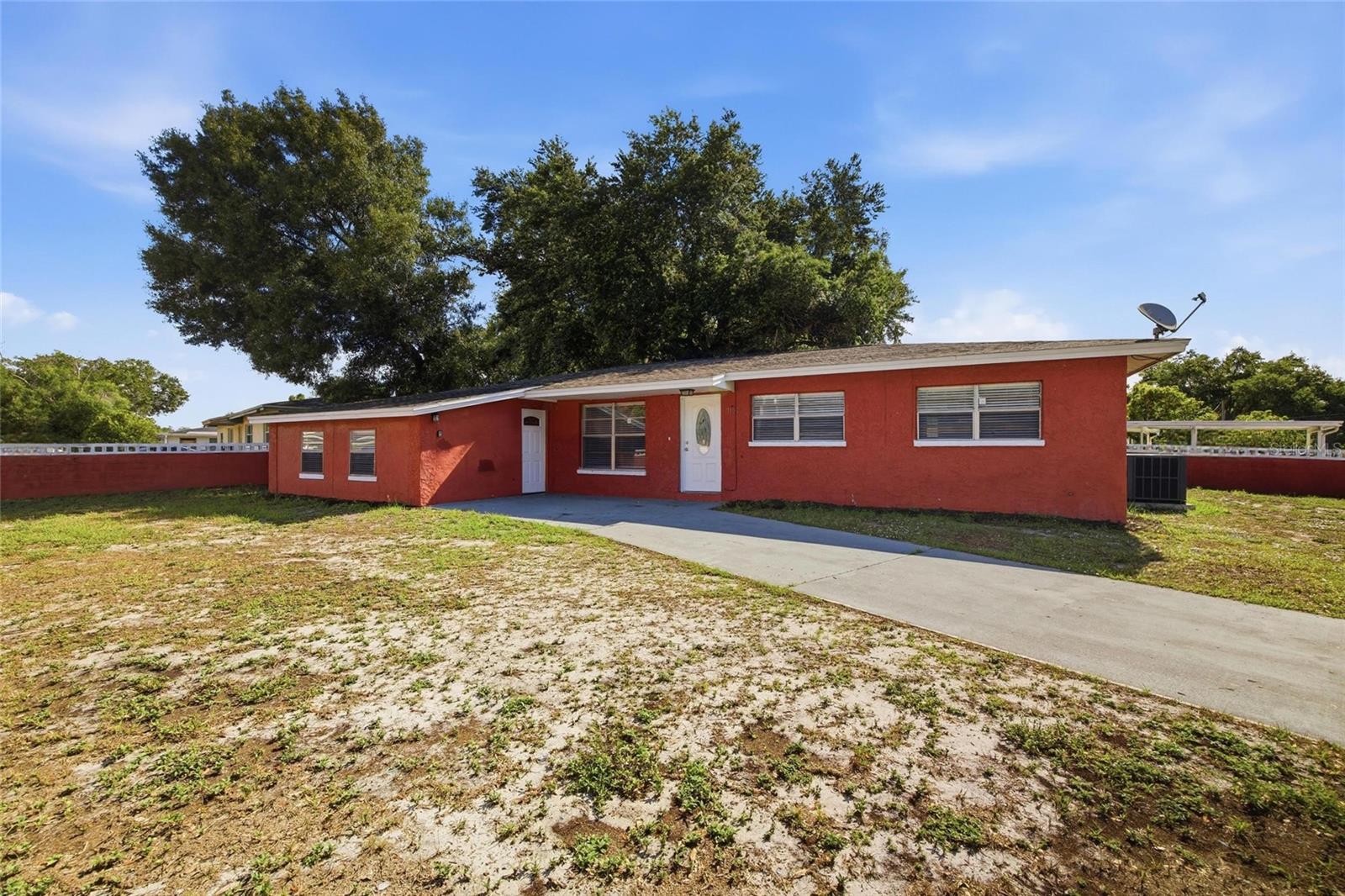 7102 DELLWOOD DR, Tampa FL 33619