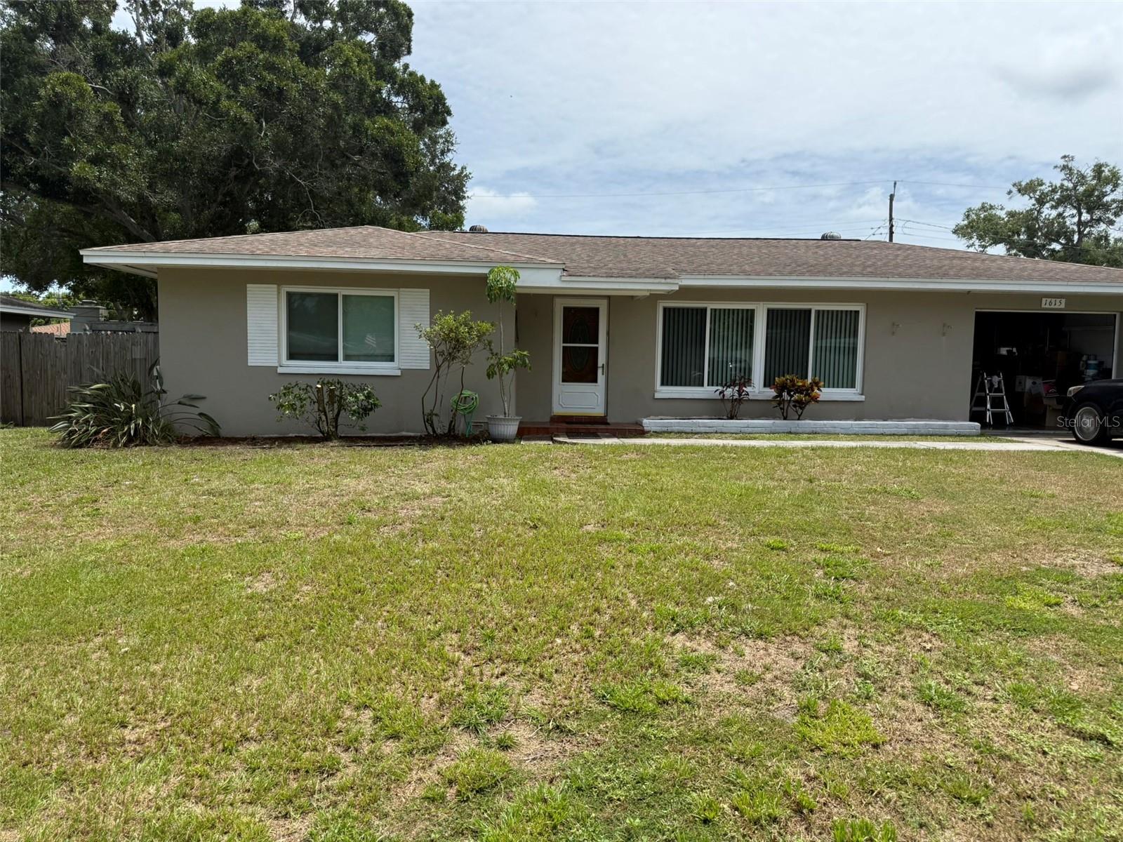 1615 PINEWOOD DR, Clearwater FL 33756