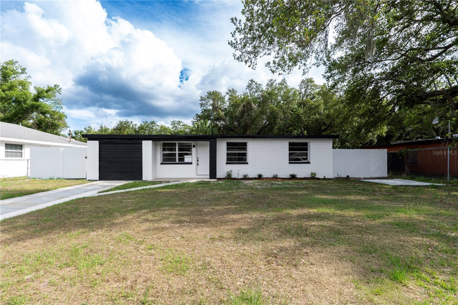 8325 ENDIVE AVE, Tampa FL 33619