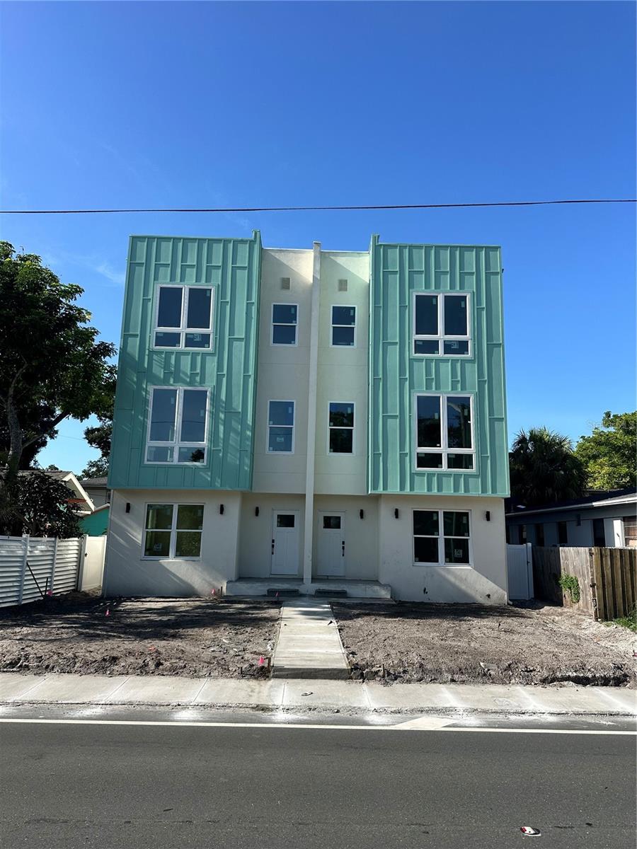 2144 5TH AVE N, St Petersburg FL 33713