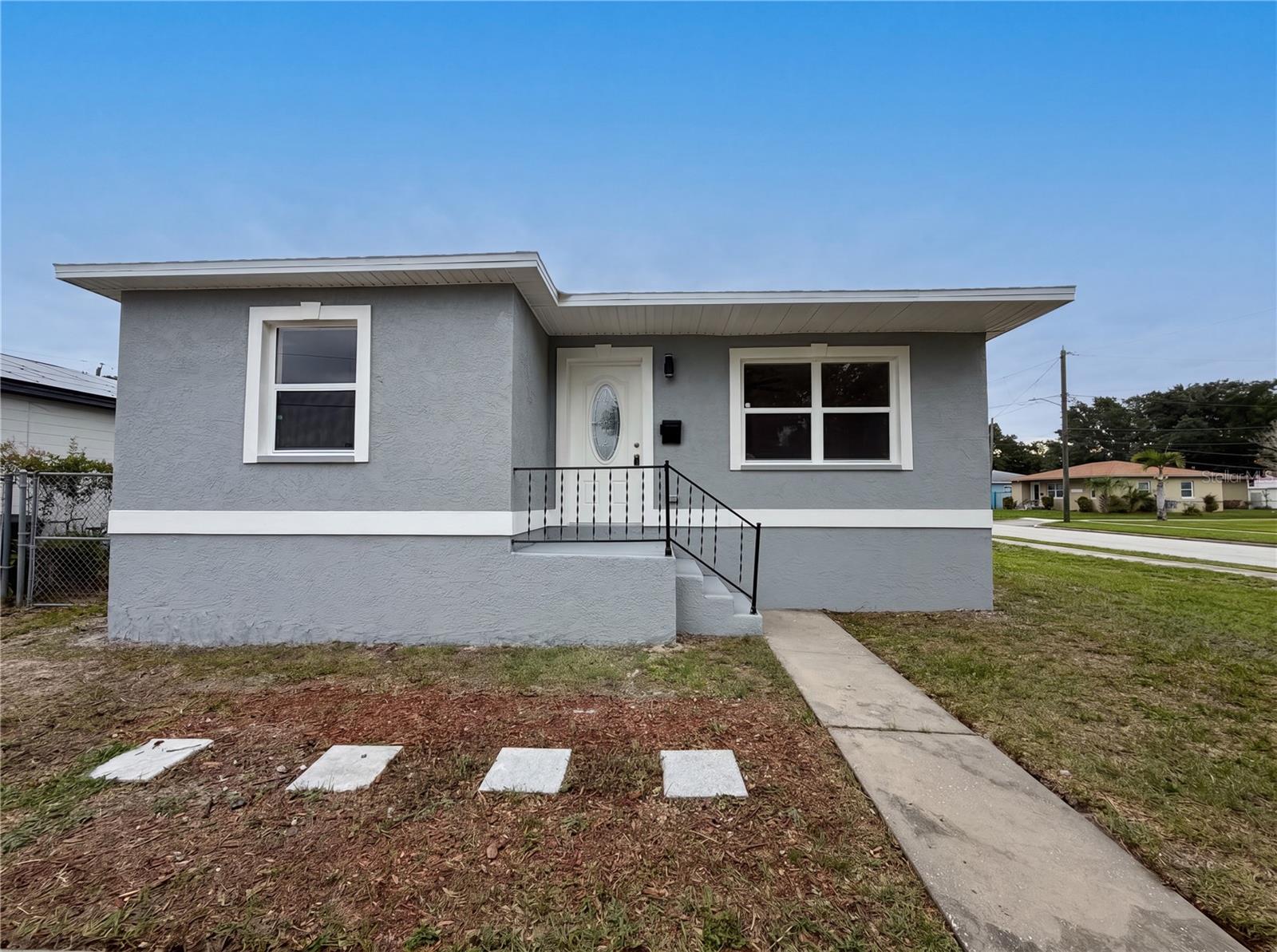 845 40TH AVE S, St Petersburg FL 33705