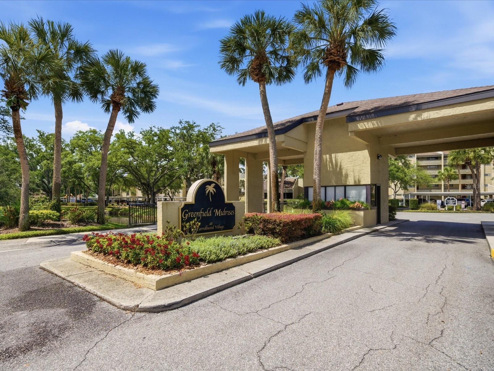13626 GREENFIELD DR #401, Tampa FL 33618