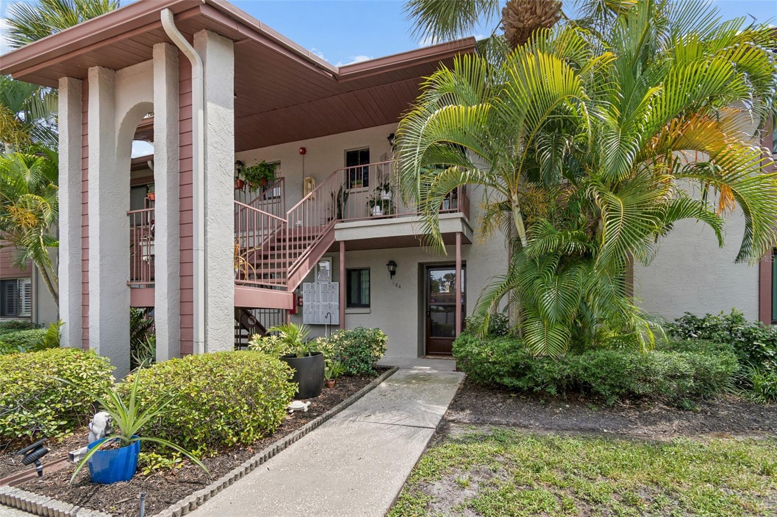723 83RD AVE N #104, St Petersburg FL 33702